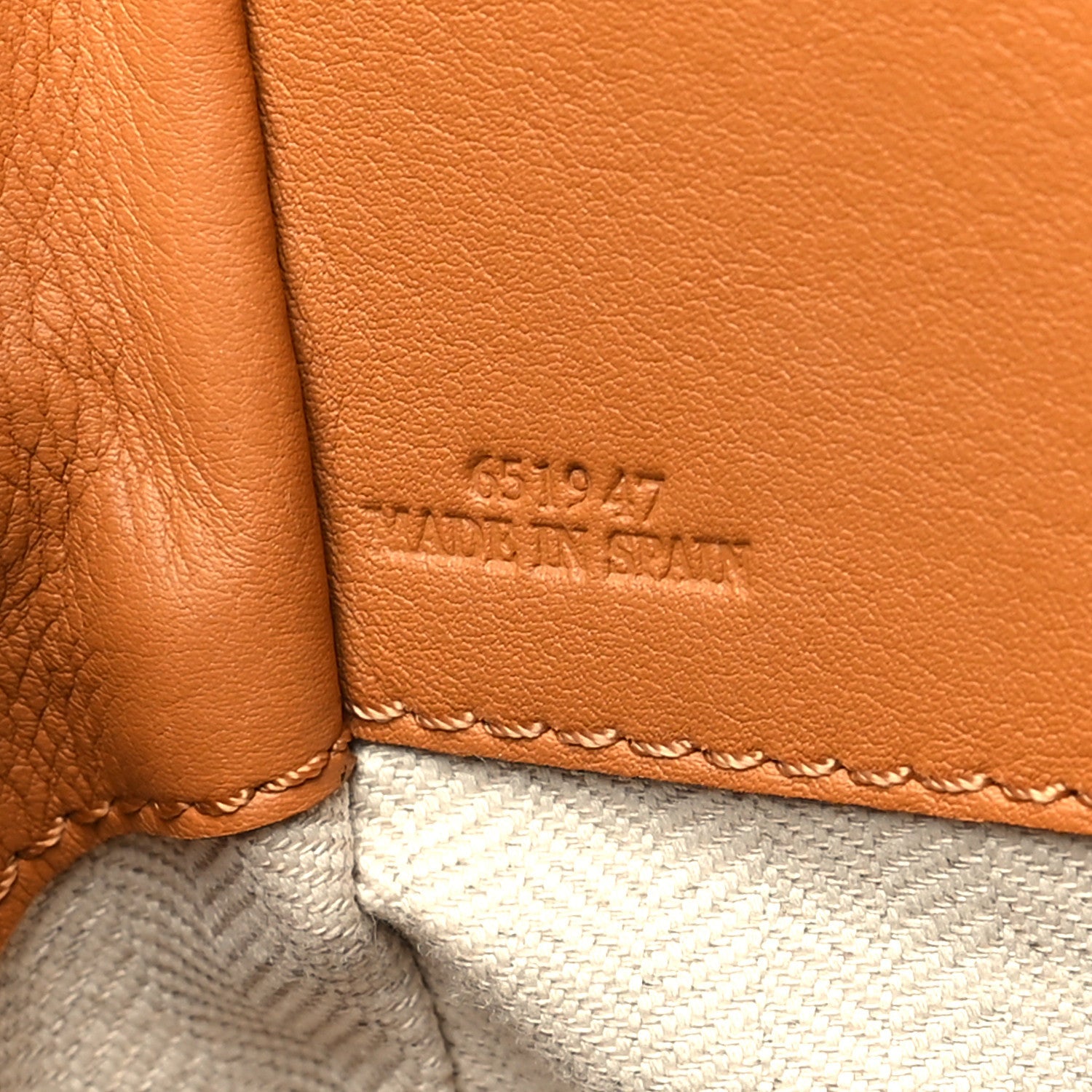 Calfskin Nubuck Small Hammock Shoulder Bag Honey