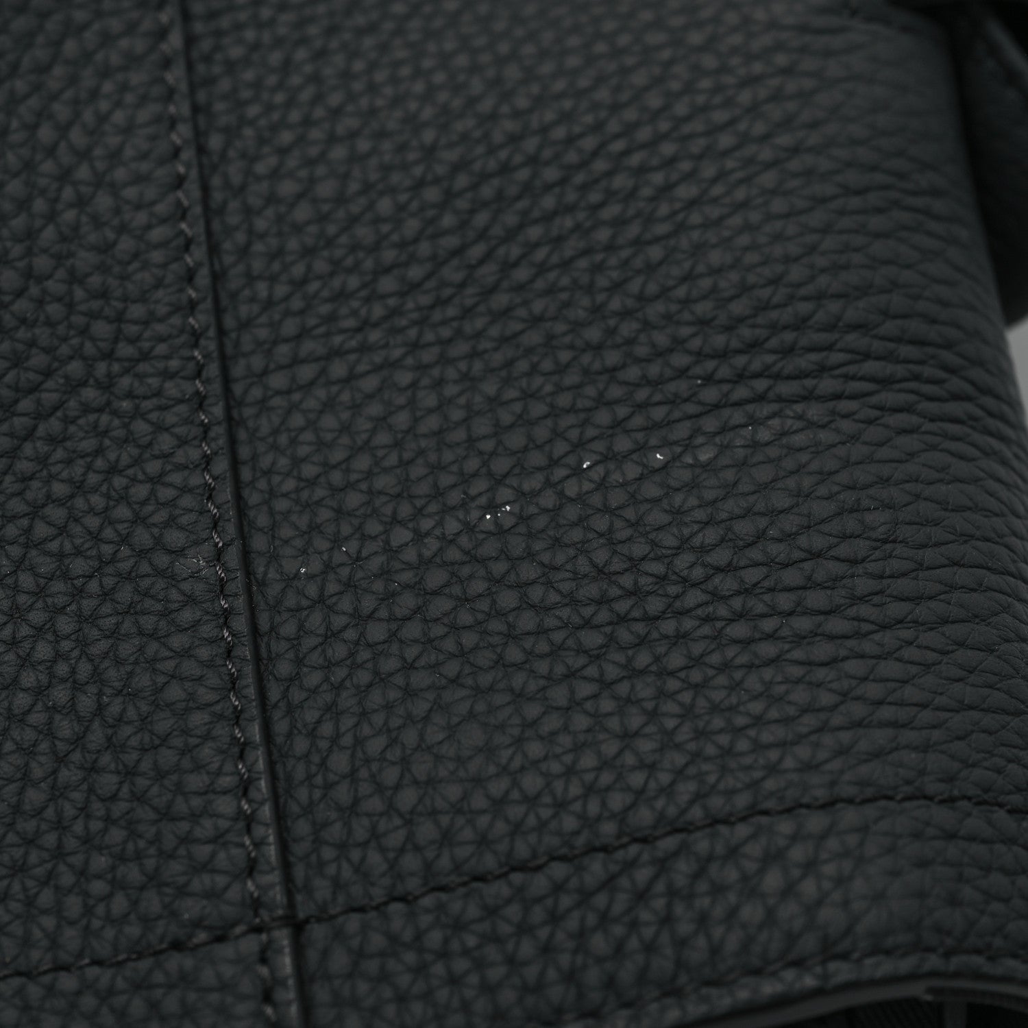 Taurillon Christopher Tote Black