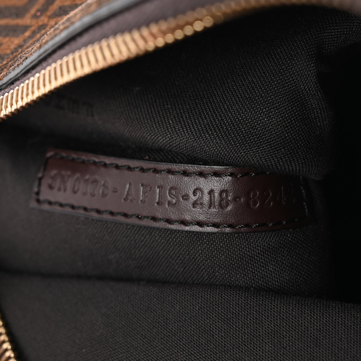 Suede Vitello King Micro FF Large Flat Pouch Sigaro  Sigaro Marrone Ebano