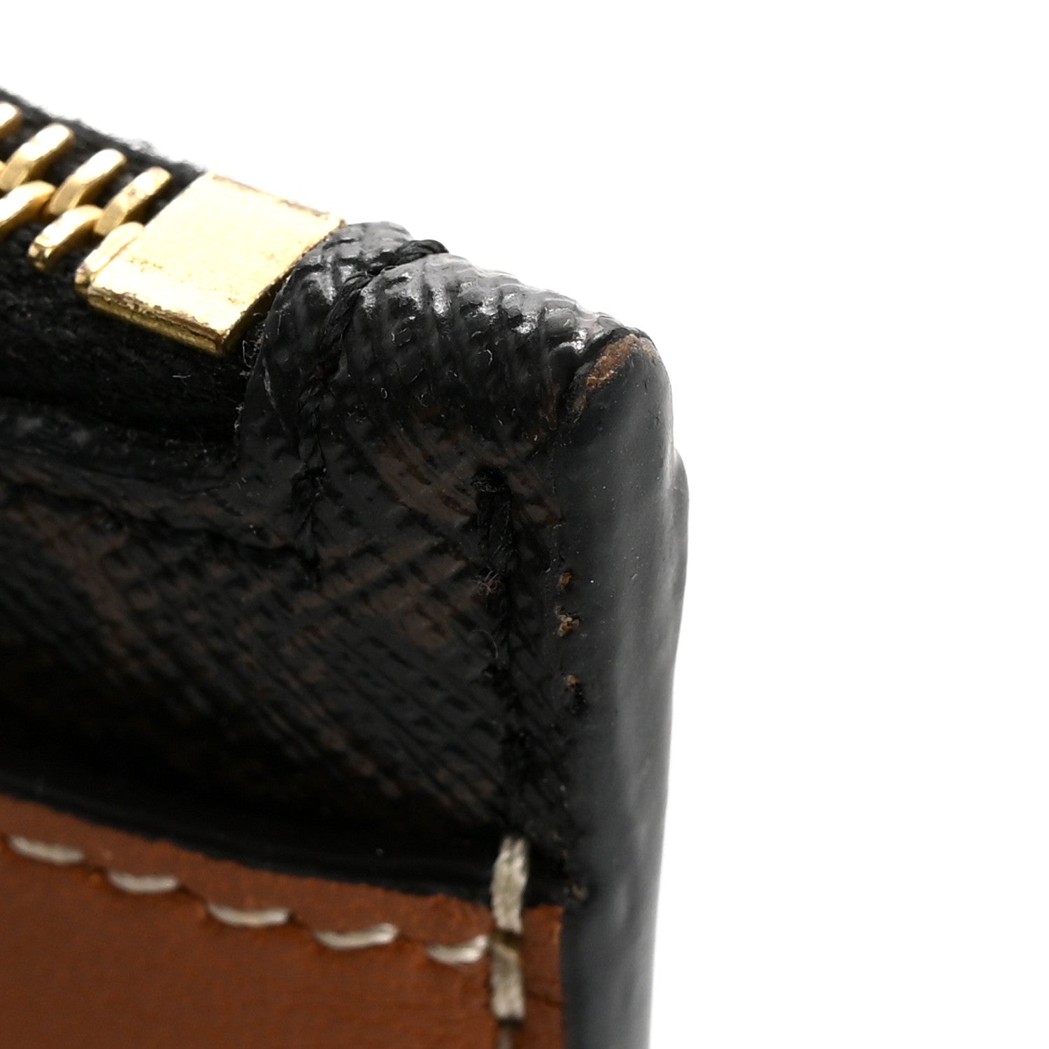 Triomphe Canvas Zipped Card Holder Tan