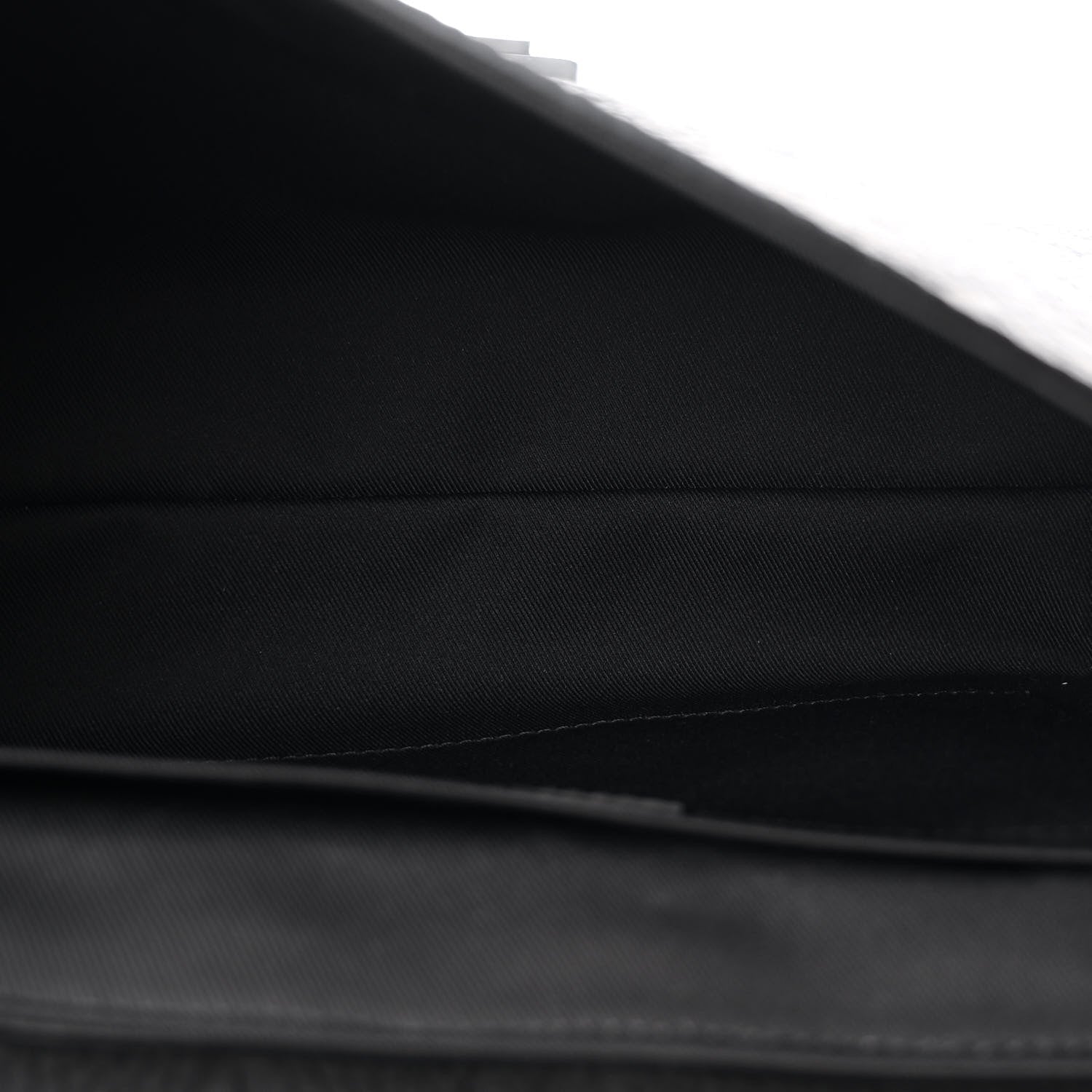 Taurillon Monogram S-Cape Messenger Black