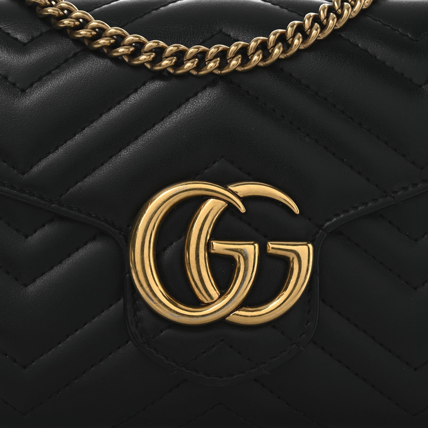 Calfskin Matelasse GG Marmont Chain Wallet Black