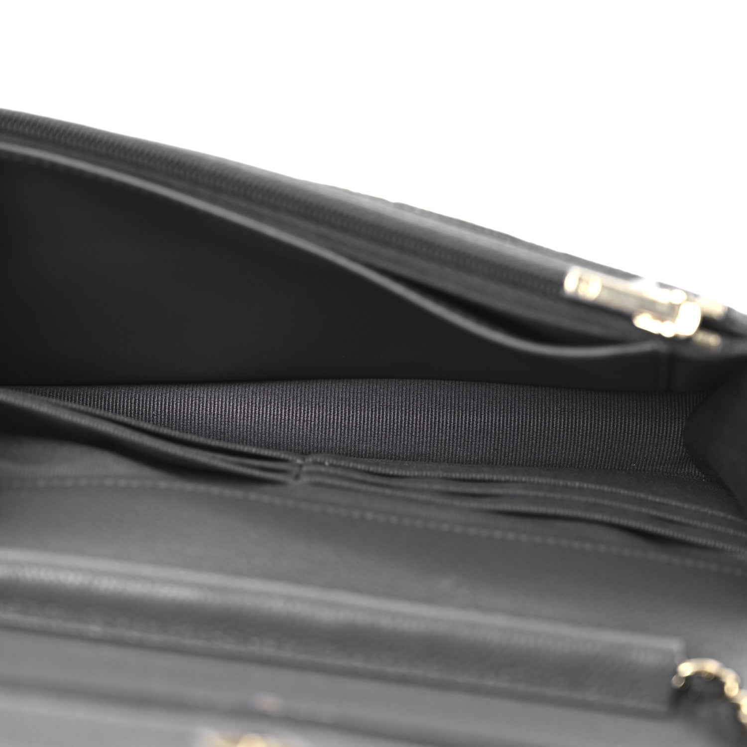 Caviar Quilted Wallet on Chain WOC Grey