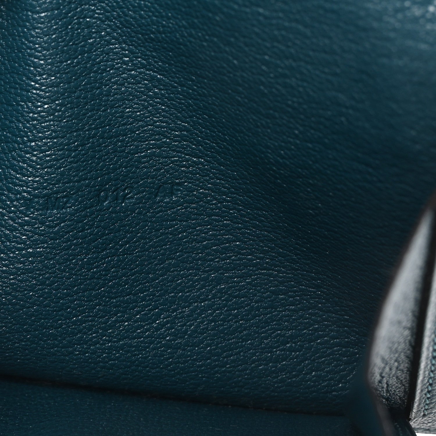 Chevre Mysore Kelly Pocket Compact Wallet Vert Bosphore