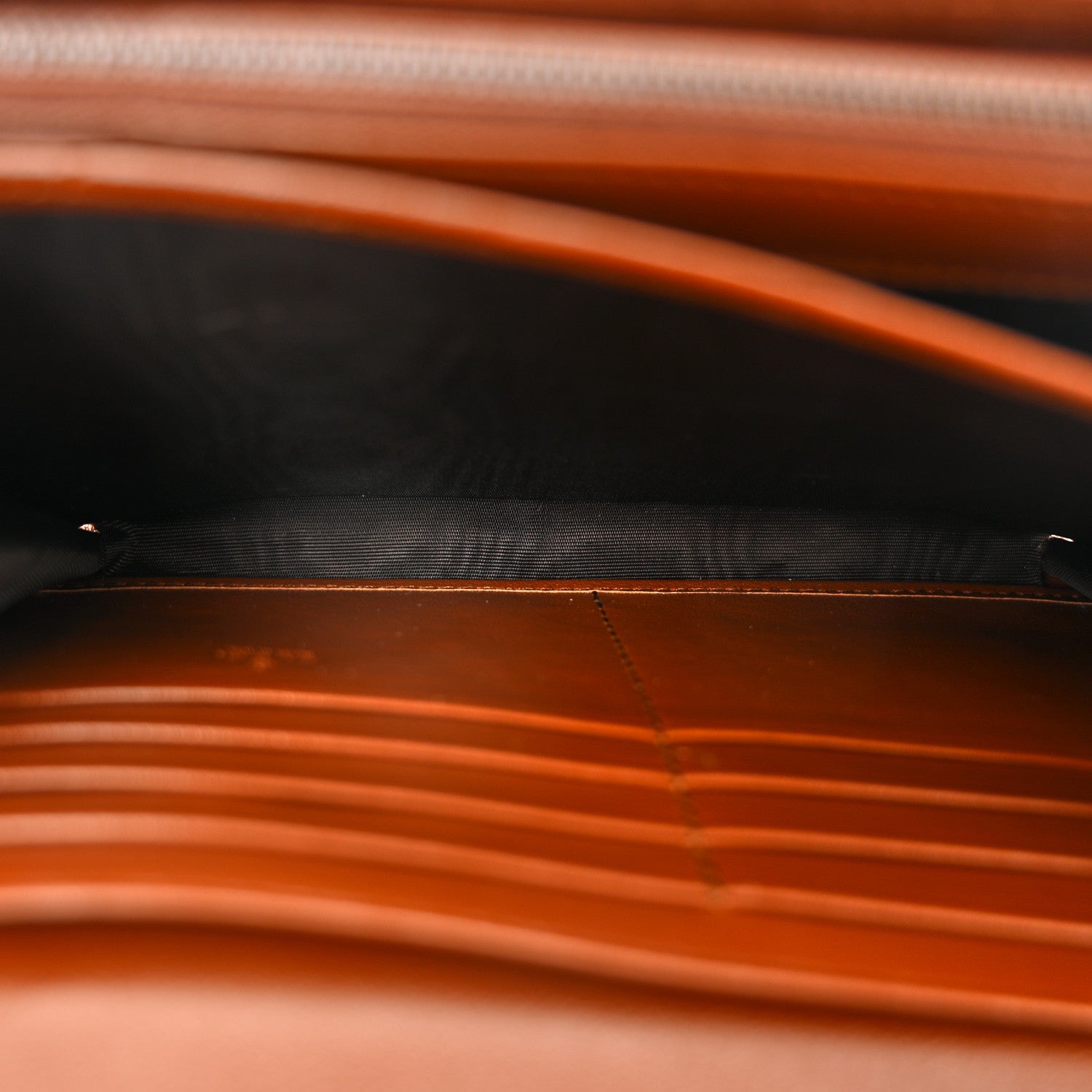 Azalea Calfskin Matelasse Diagonal GG Marmont Chain Wallet Cuir