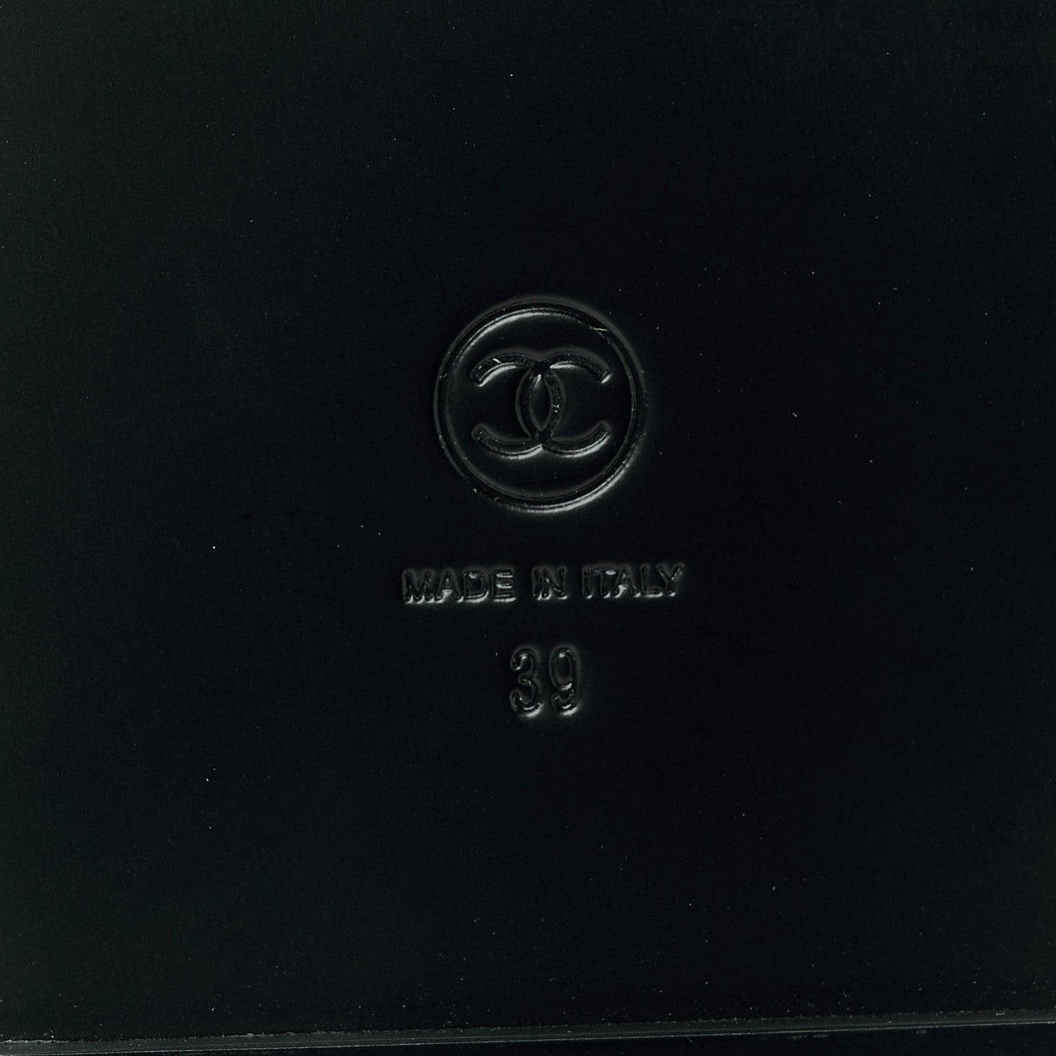 Grained Calfskin Velcro Dad Sandals 39 Black