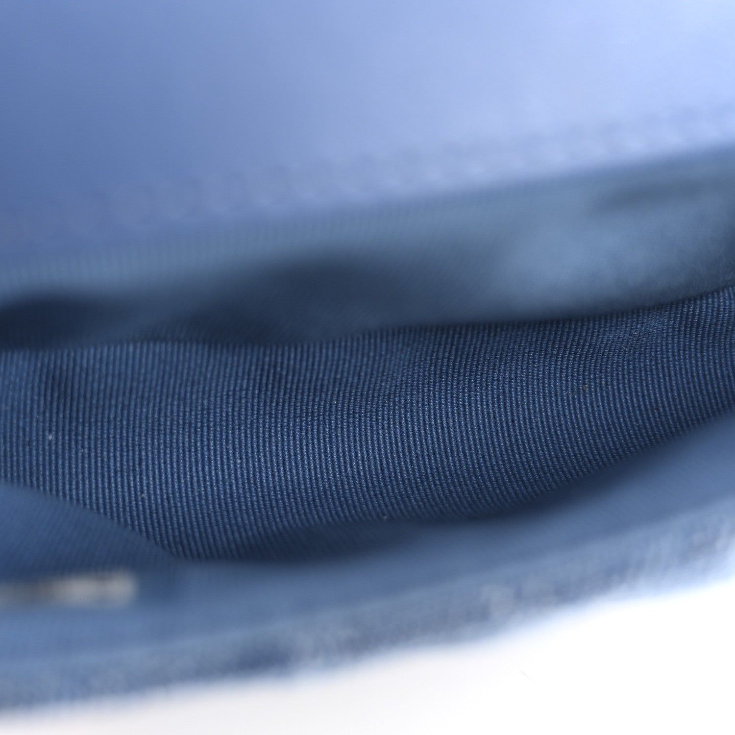 Denim Quilted Camellia Sweetheart Card Holder With Chain Blue