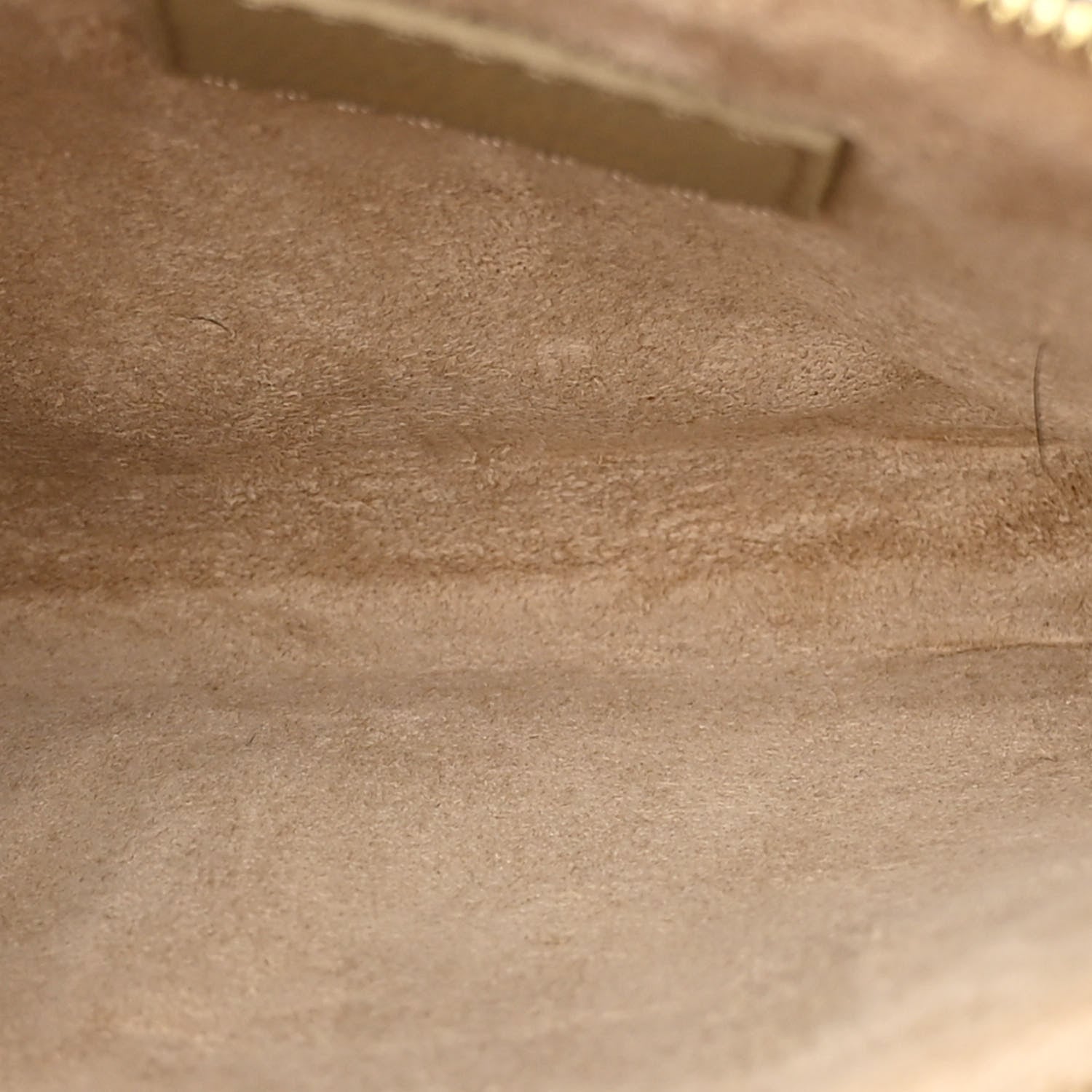 Grained Calfskin Low Key Cabas MM Clay