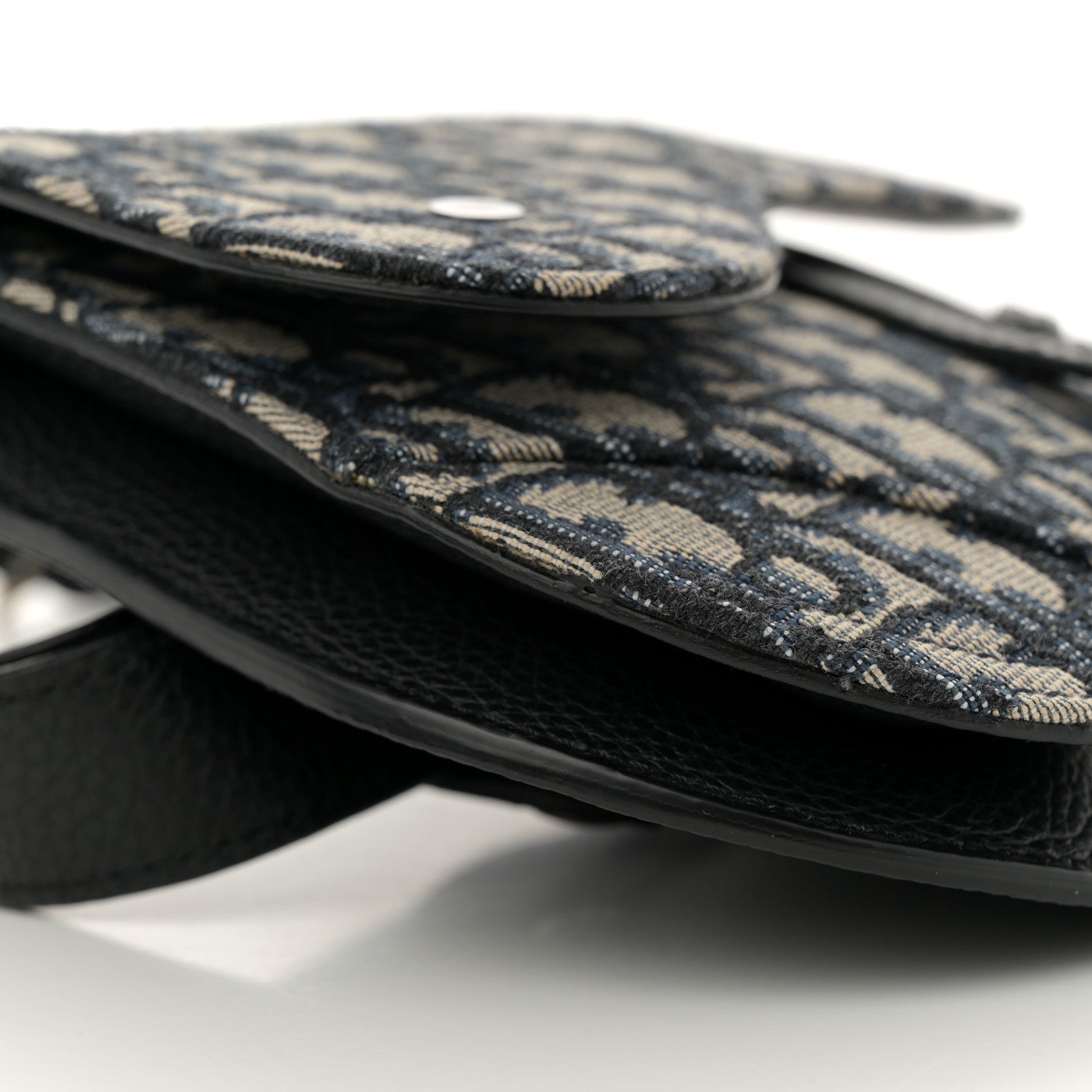 HOMME Oblique Saddle Belt Bag Blue