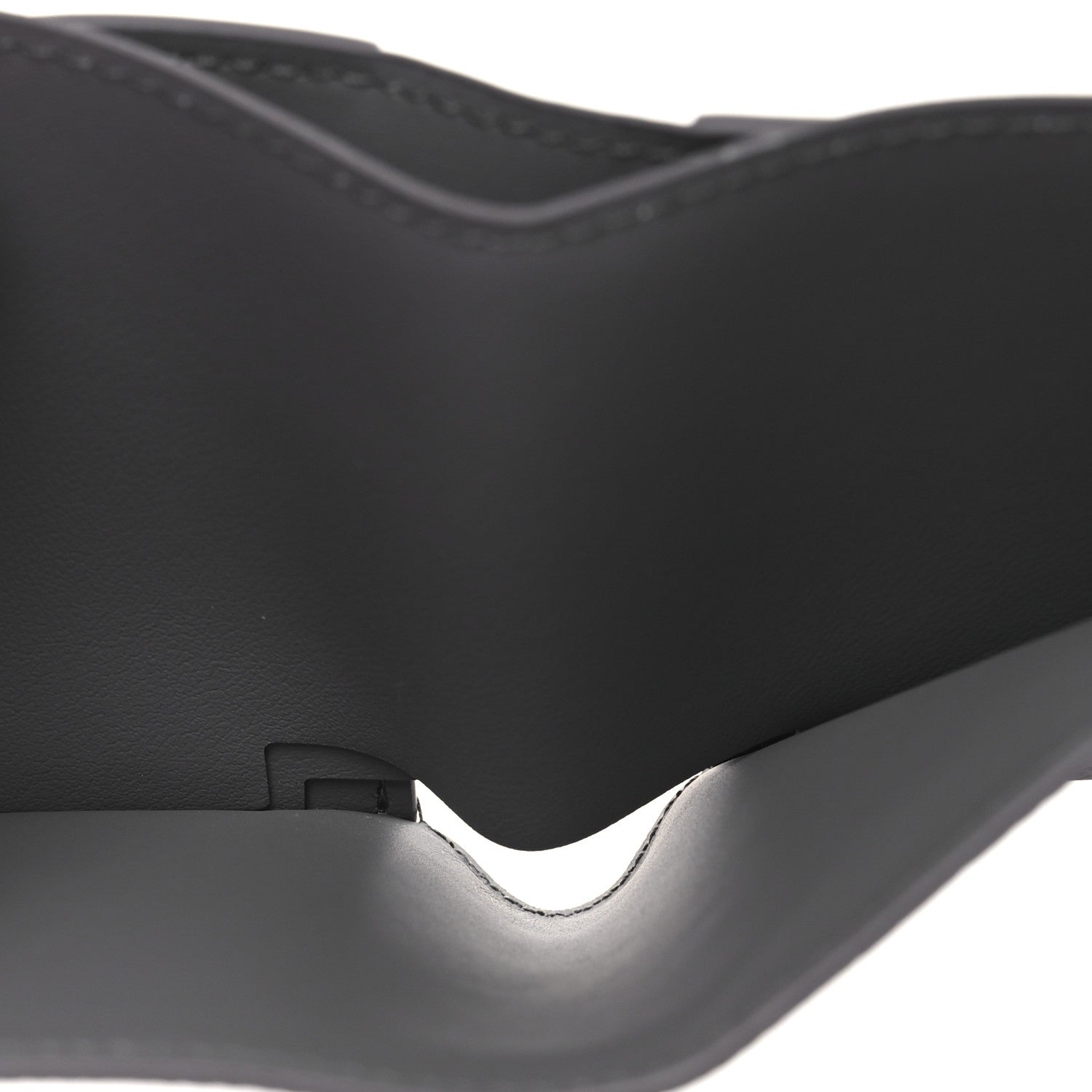 Grained Calfskin Aerogram Multiple Wallet Gris