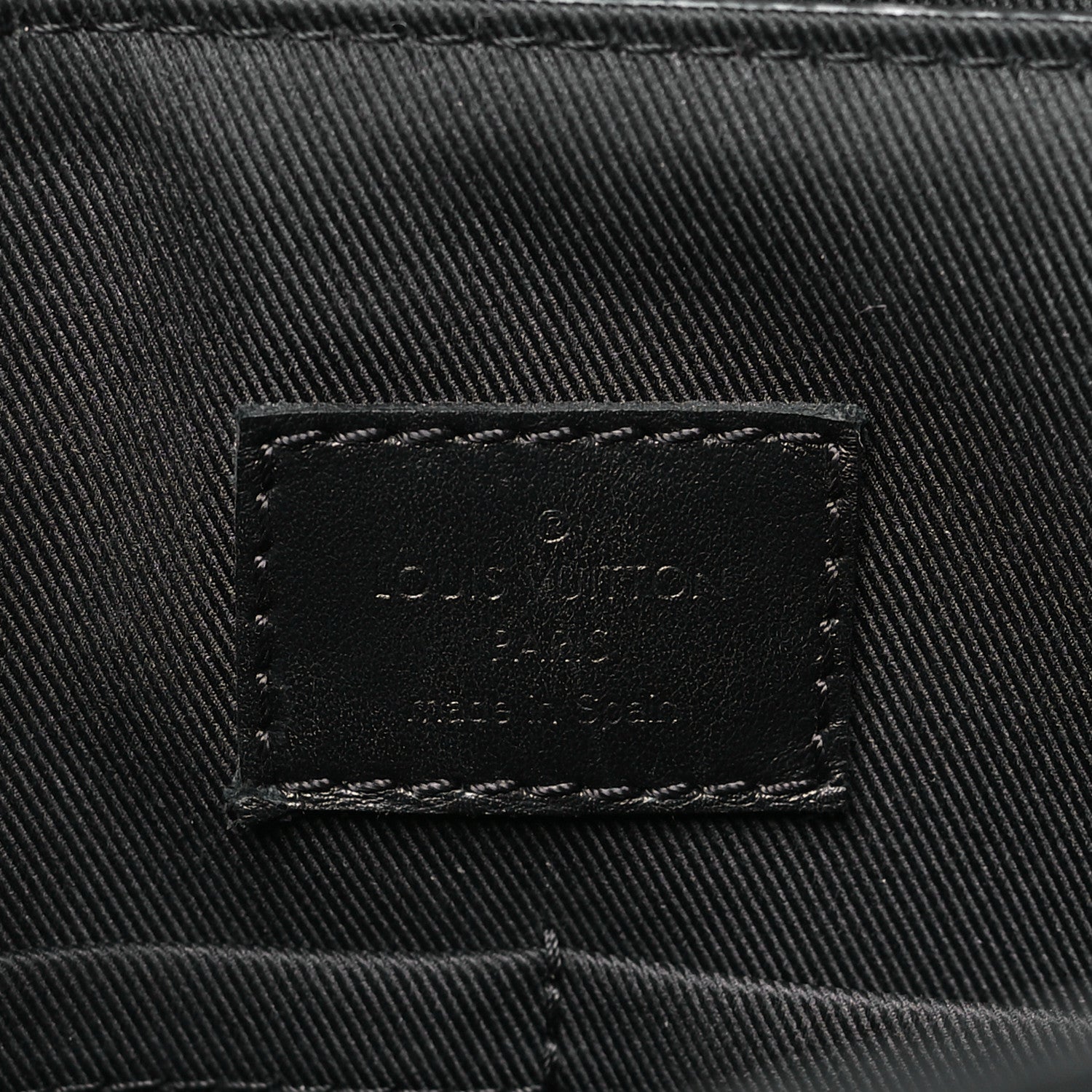 Monogram Eclipse Saumur Messenger NV Black