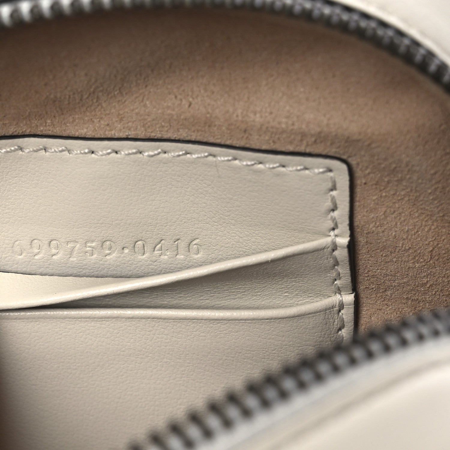 Calfskin Matelasse GG Marmont Mini Bag Coin Purse Mystic White Perfect Pink