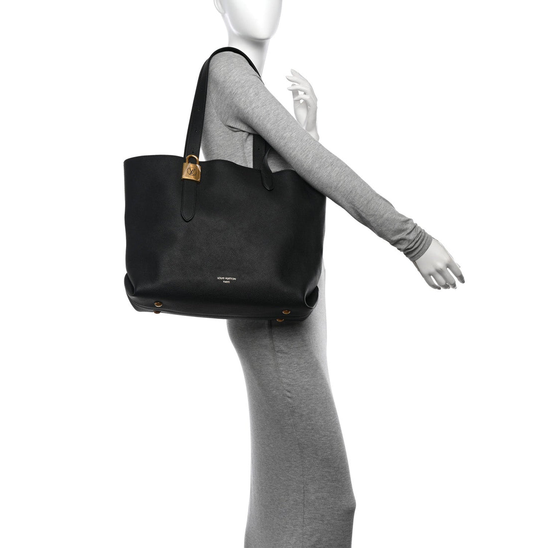 Grained Calfskin Low Key Cabas MM Black