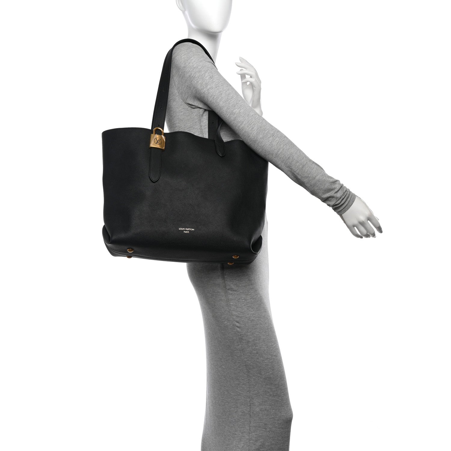 Grained Calfskin Low Key Cabas MM Black