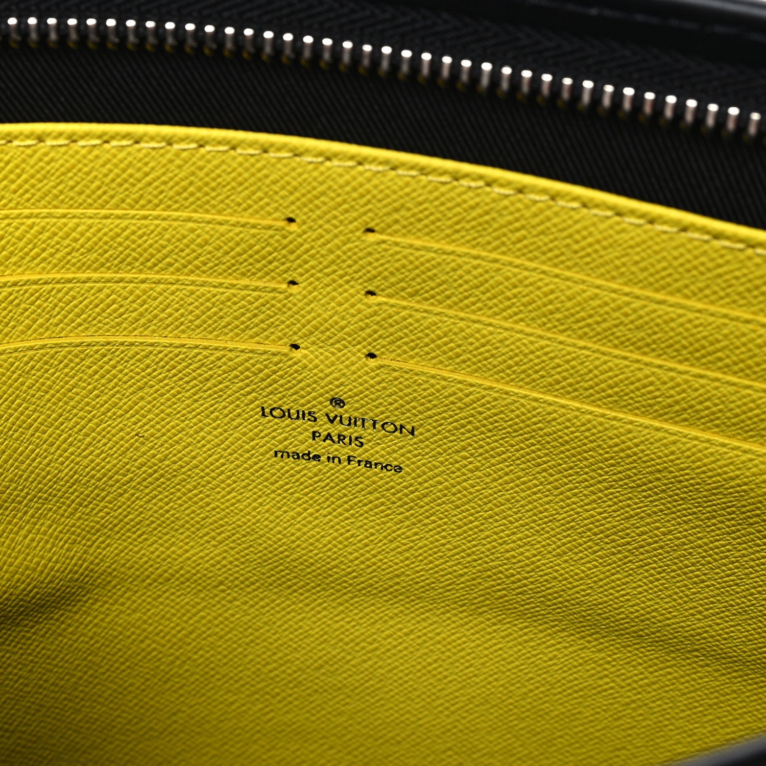 Damier Graphite Pochette Voyage MM  Yellow