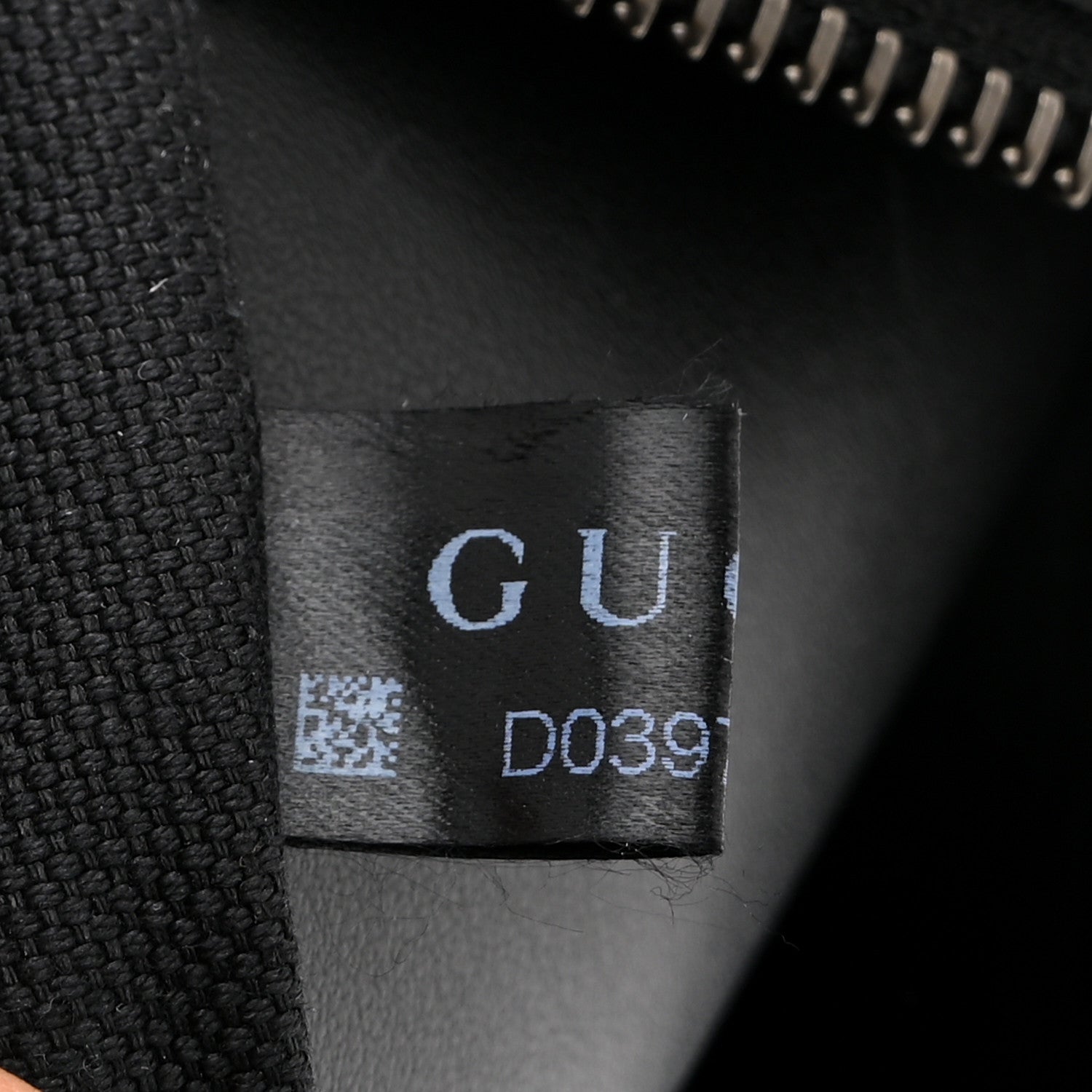 Calfskin Matelasse Monochrome Mini GG Marmont Chain Shoulder Bag Black