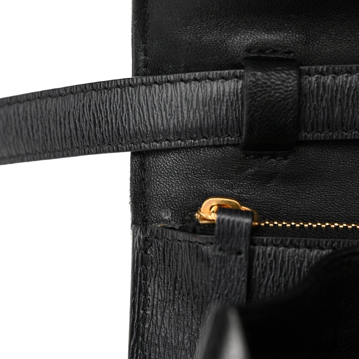 Box Calfskin Medium Classic Box Flap Bag Black