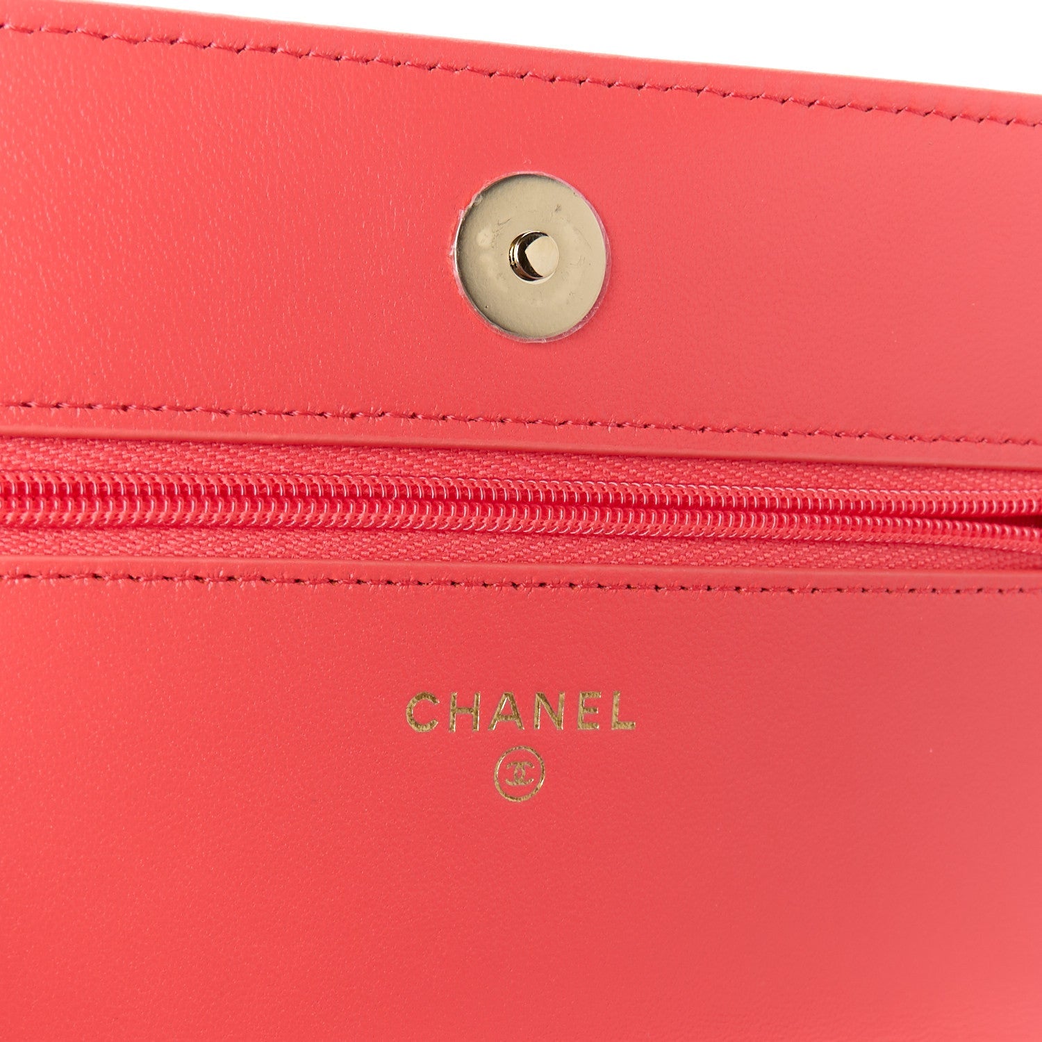 Lambskin Quilted Wallet On Chain WOC Coral