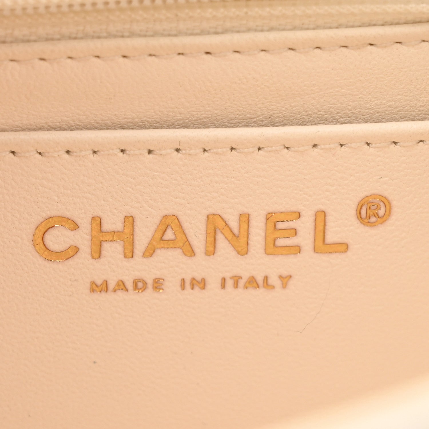 Aged Calfskin Chevron Quilted 2.55 Reissue Mini Flap White