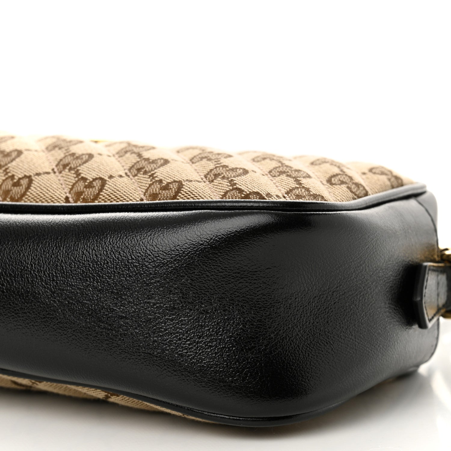 Monogram Matelasse Diagonal Small GG Marmont Chain Shoulder Bag Beige Black