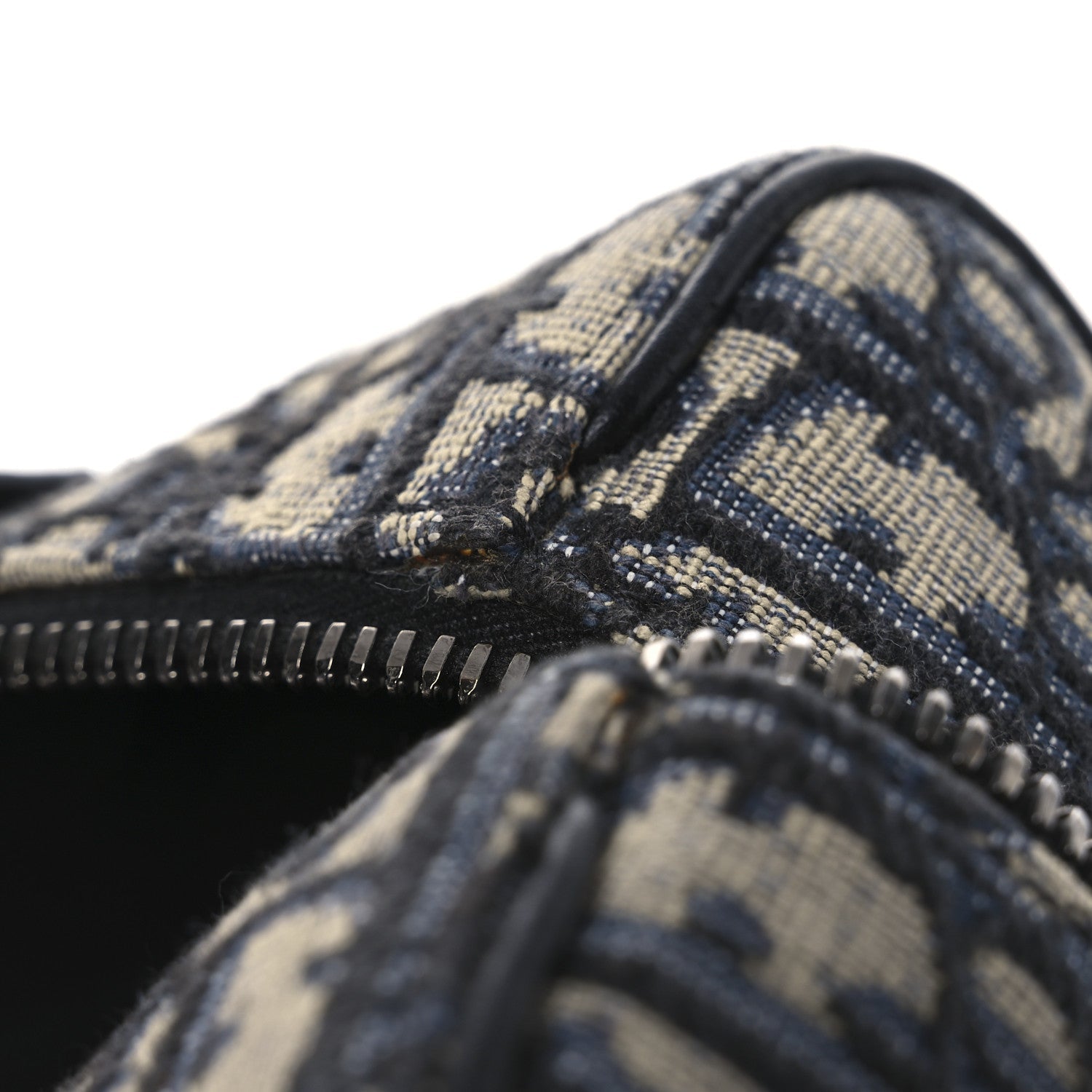 Oblique Jacquard Grained Calfskin Lingot Toiletry Case Blue Black