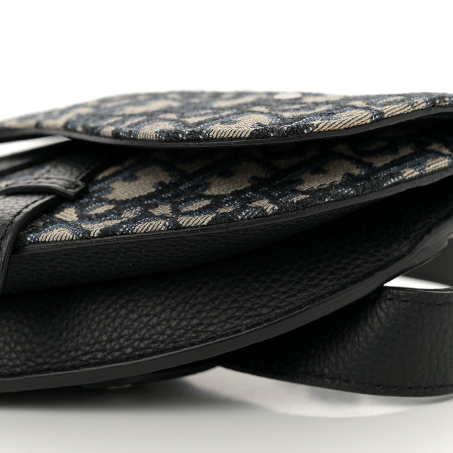 HOMME Oblique Saddle Belt Bag Blue