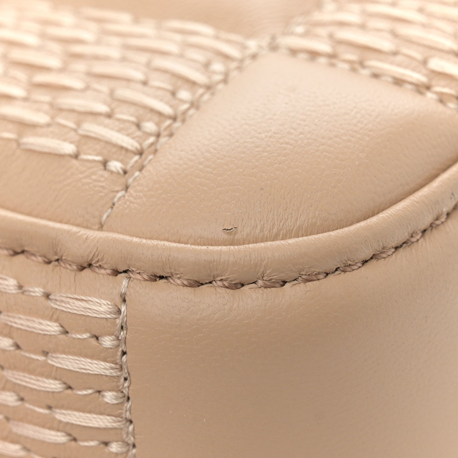 Lambskin Damier Quilt Troca MM Cashmere Beige