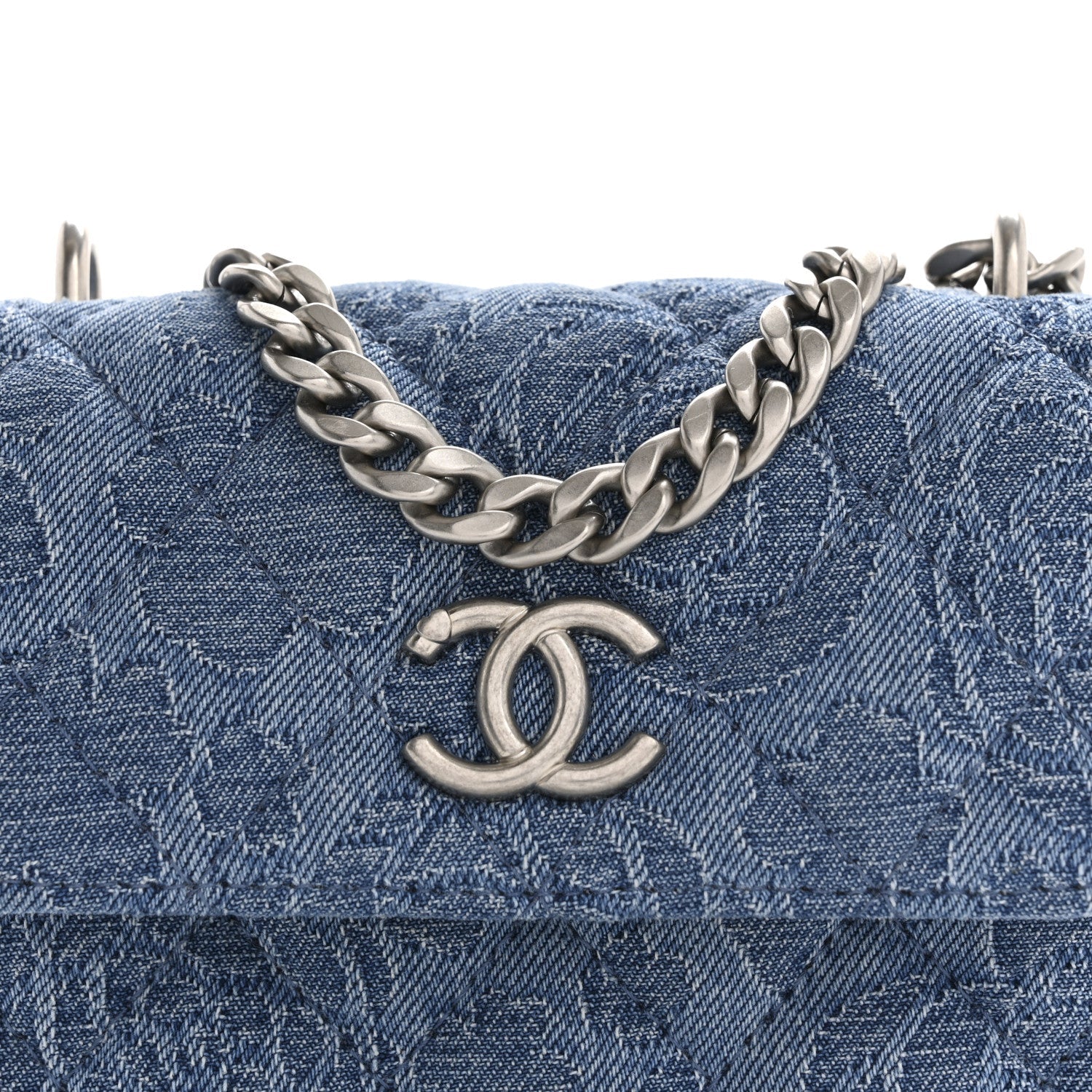 Denim Quilted Camellia Sweetheart Card Holder With Chain Blue