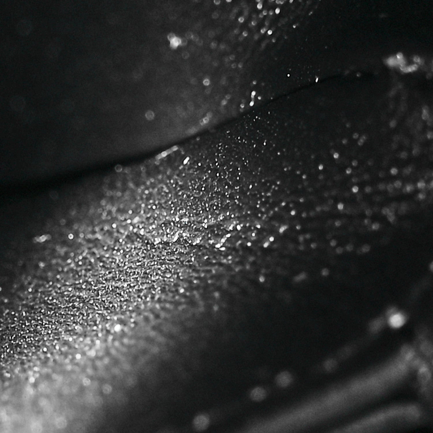 Shiny Calfskin Triomphe Mini Besace Clea Black