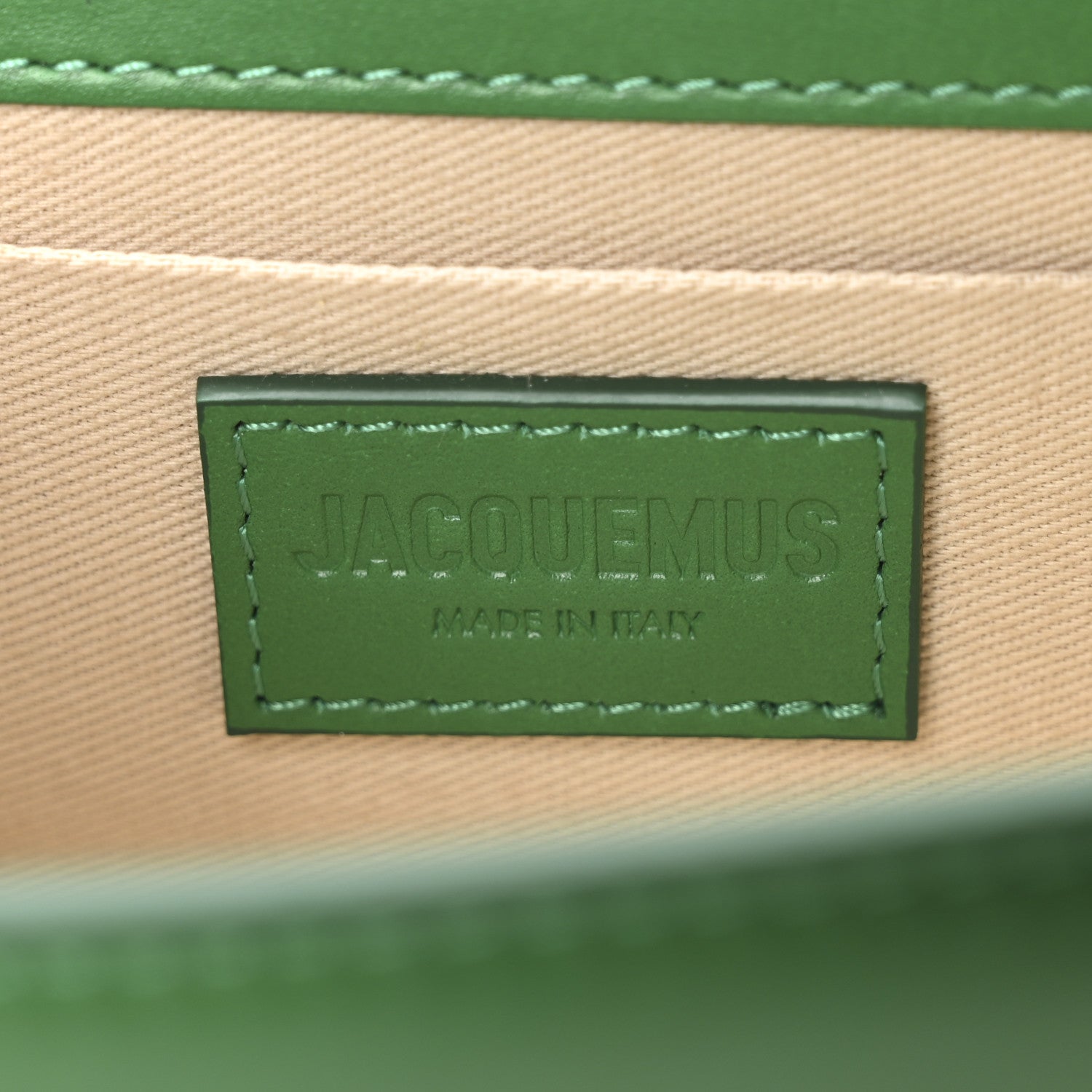 Smooth Calfskin Le Chiquito Long Green