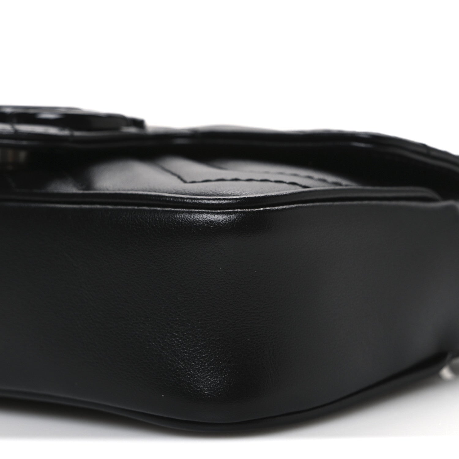 Calfskin Matelasse Monochrome GG Marmont Chain Belt Bag Black