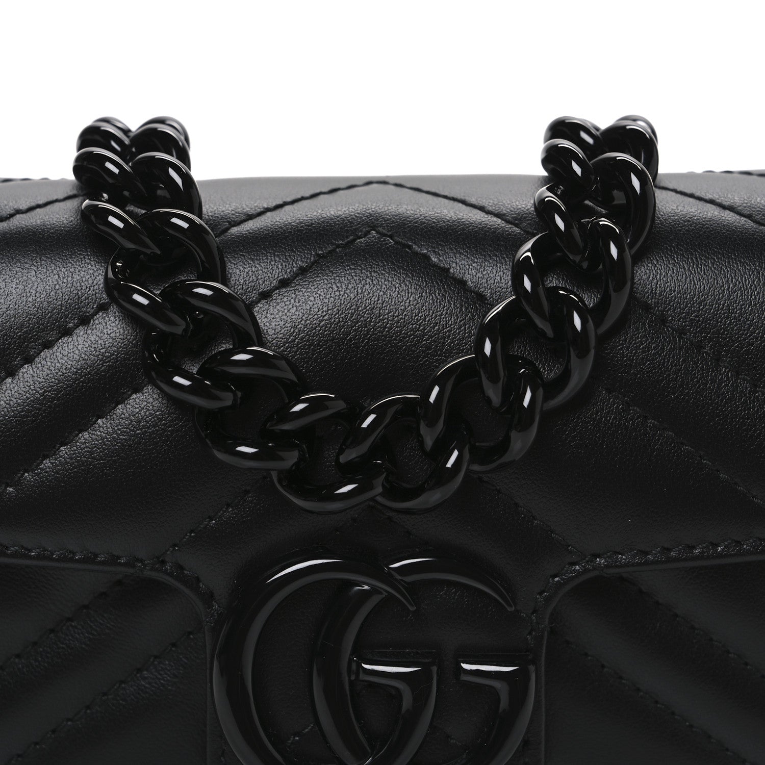 Calfskin Matelasse Monochrome GG Marmont Chain Belt Bag Black