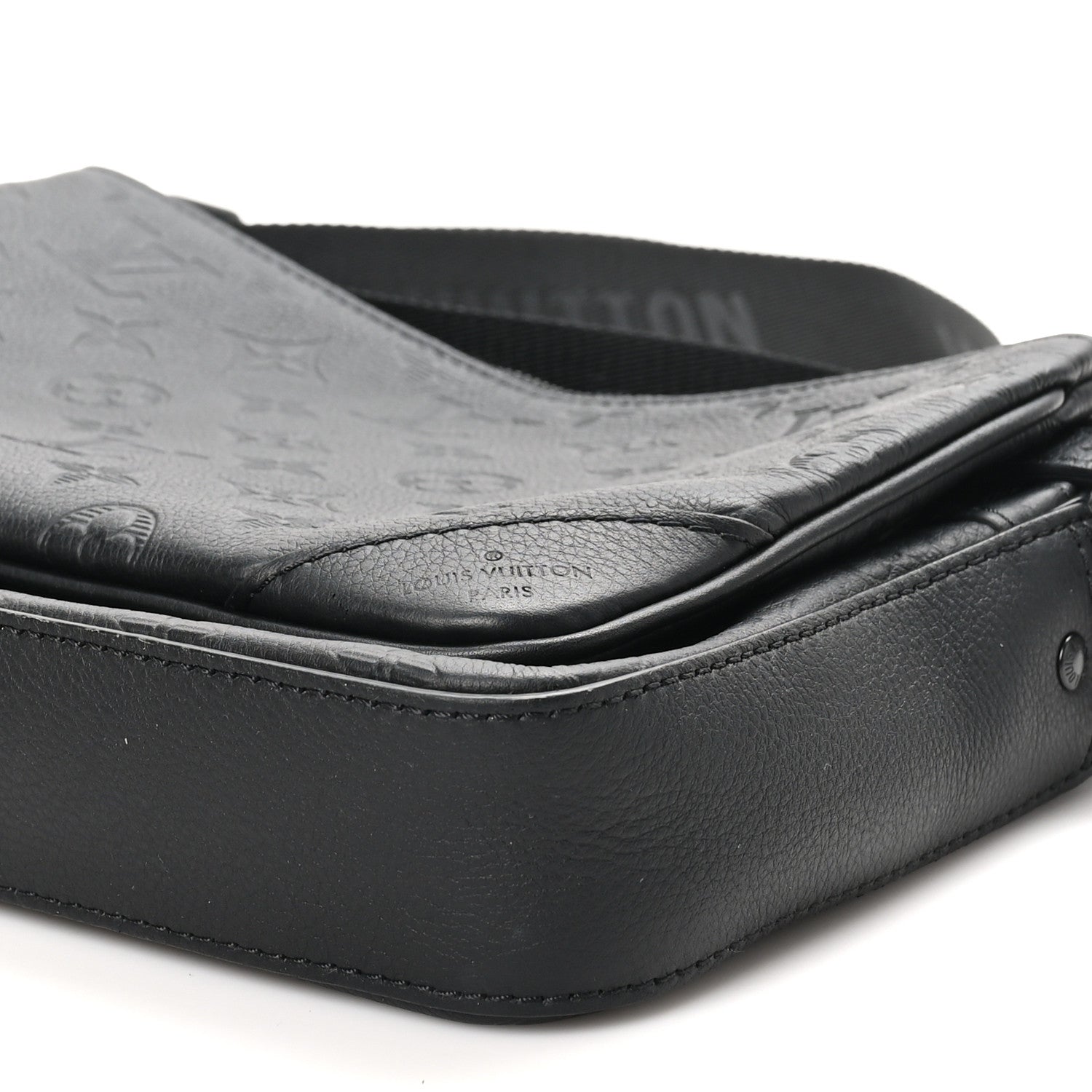 Calfskin Monogram Shadow Trio Messenger Black