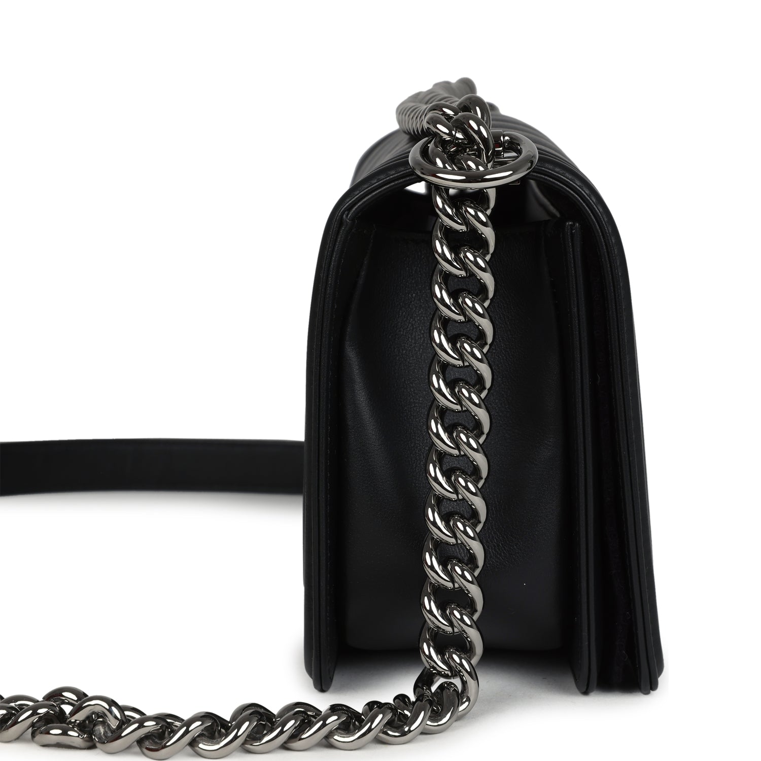 Pre-owned Chanel Medium Chevron Boy Bag Black Lambskin Ruthenium Hardware