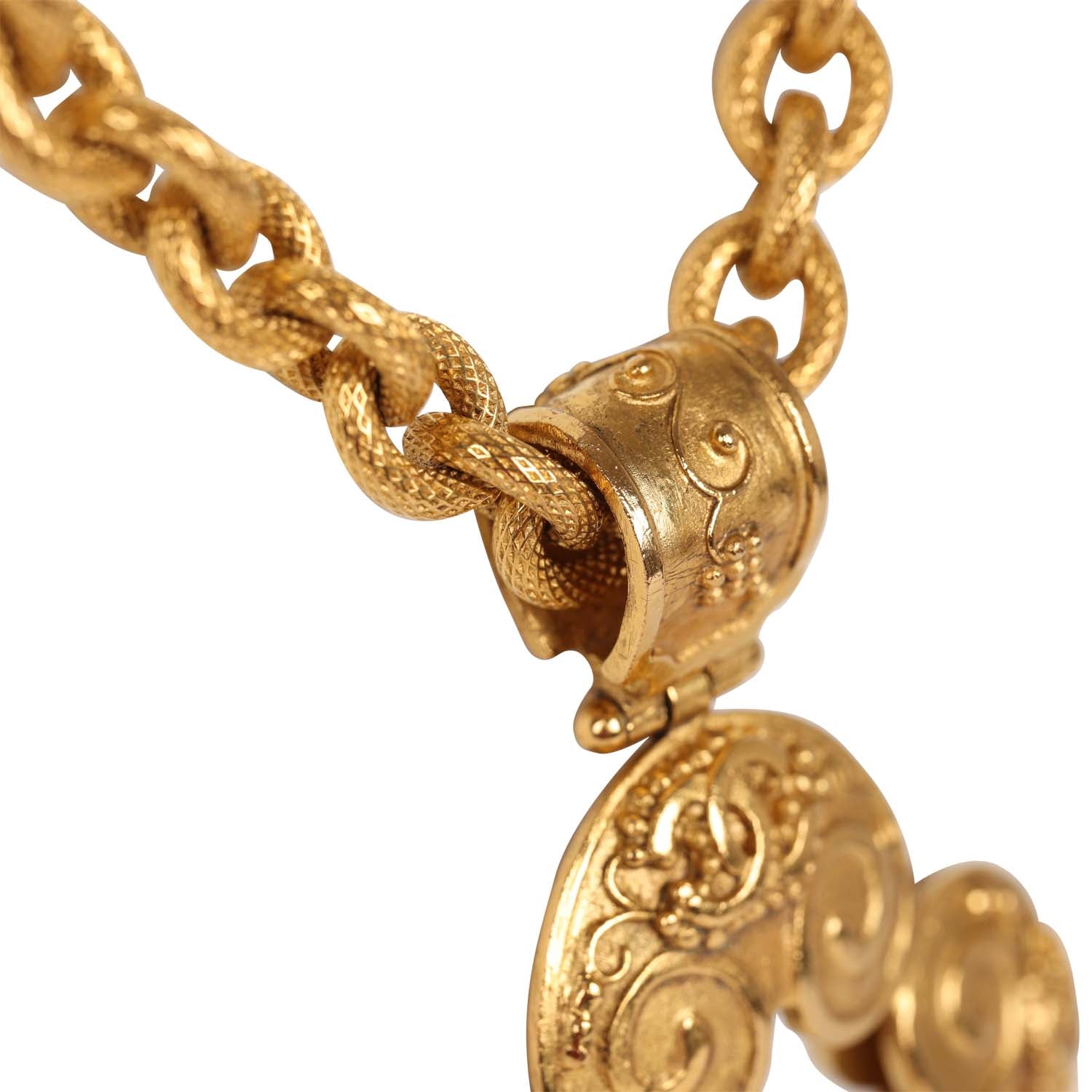 Vintage Chanel 24K Gold Plated Grapevine Mirror Pendant Necklace