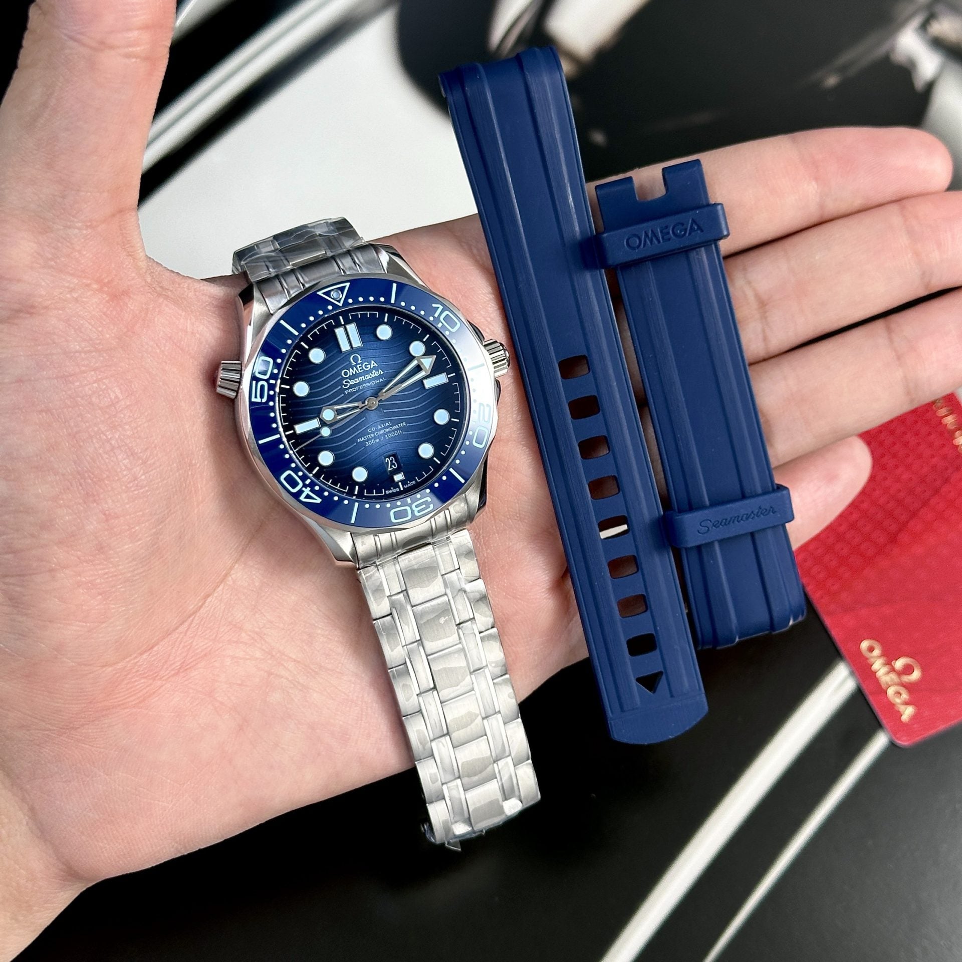 Omega Seamaster Luxury Automatic – Summer Blue Dial