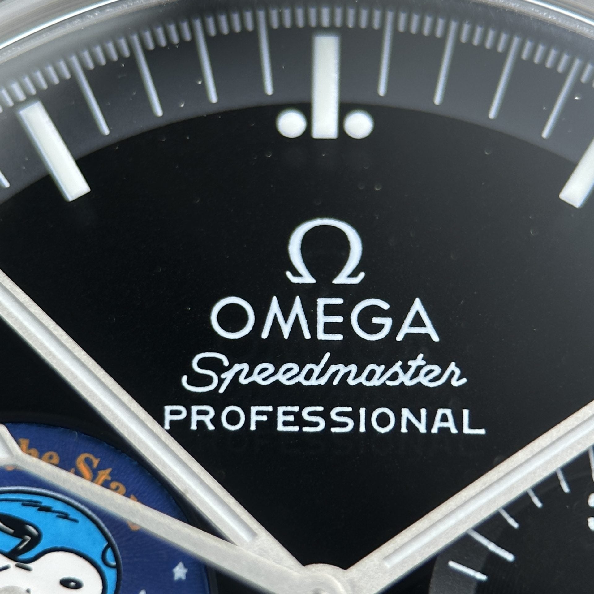 Omega Speedmaster Silver Snoopy Luxury Automatic – Black Dial