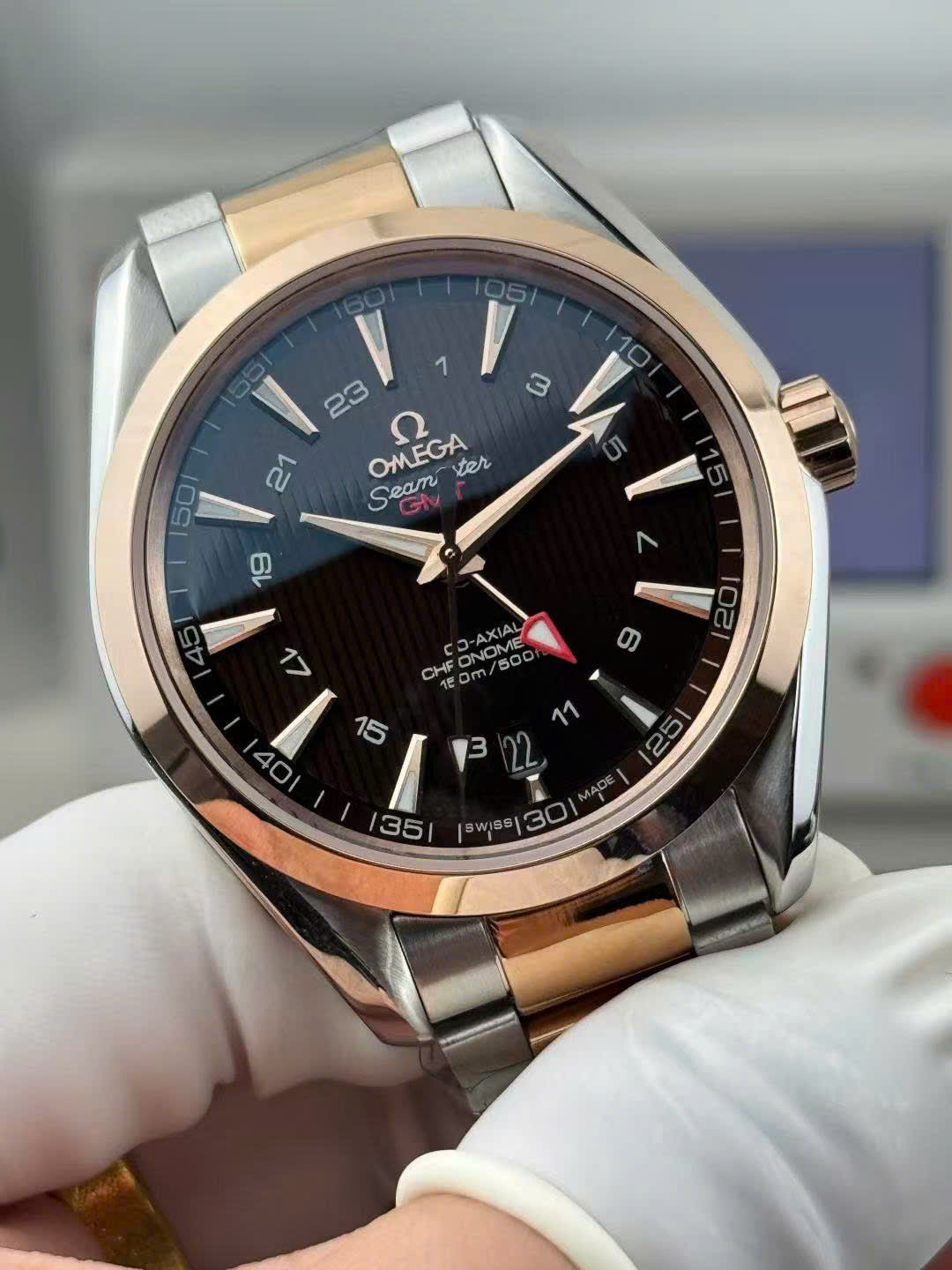 Omega Seamaster GMT Luxury Automatic Watch – Black Dial