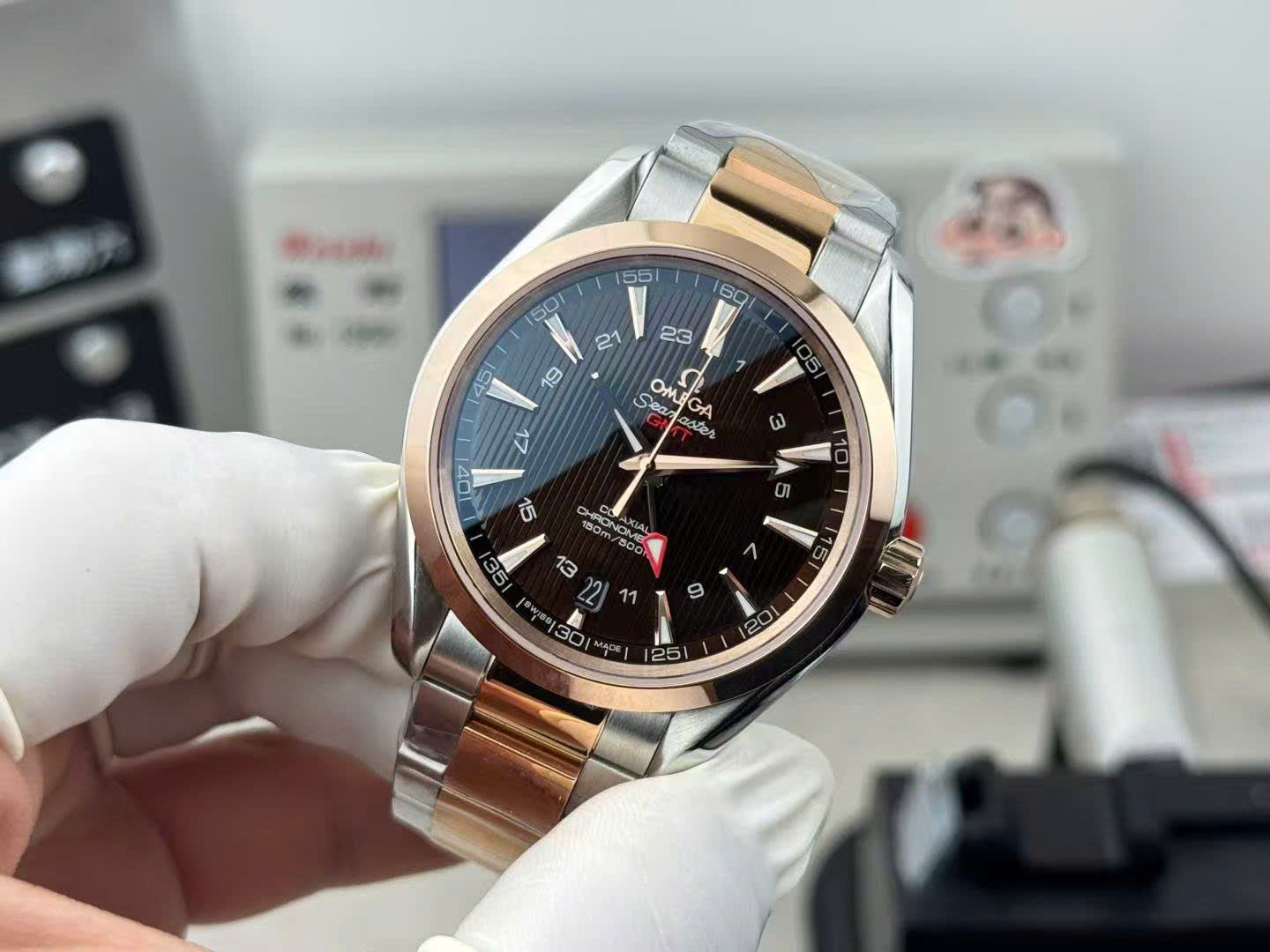 Omega Seamaster GMT Luxury Automatic Watch – Black Dial