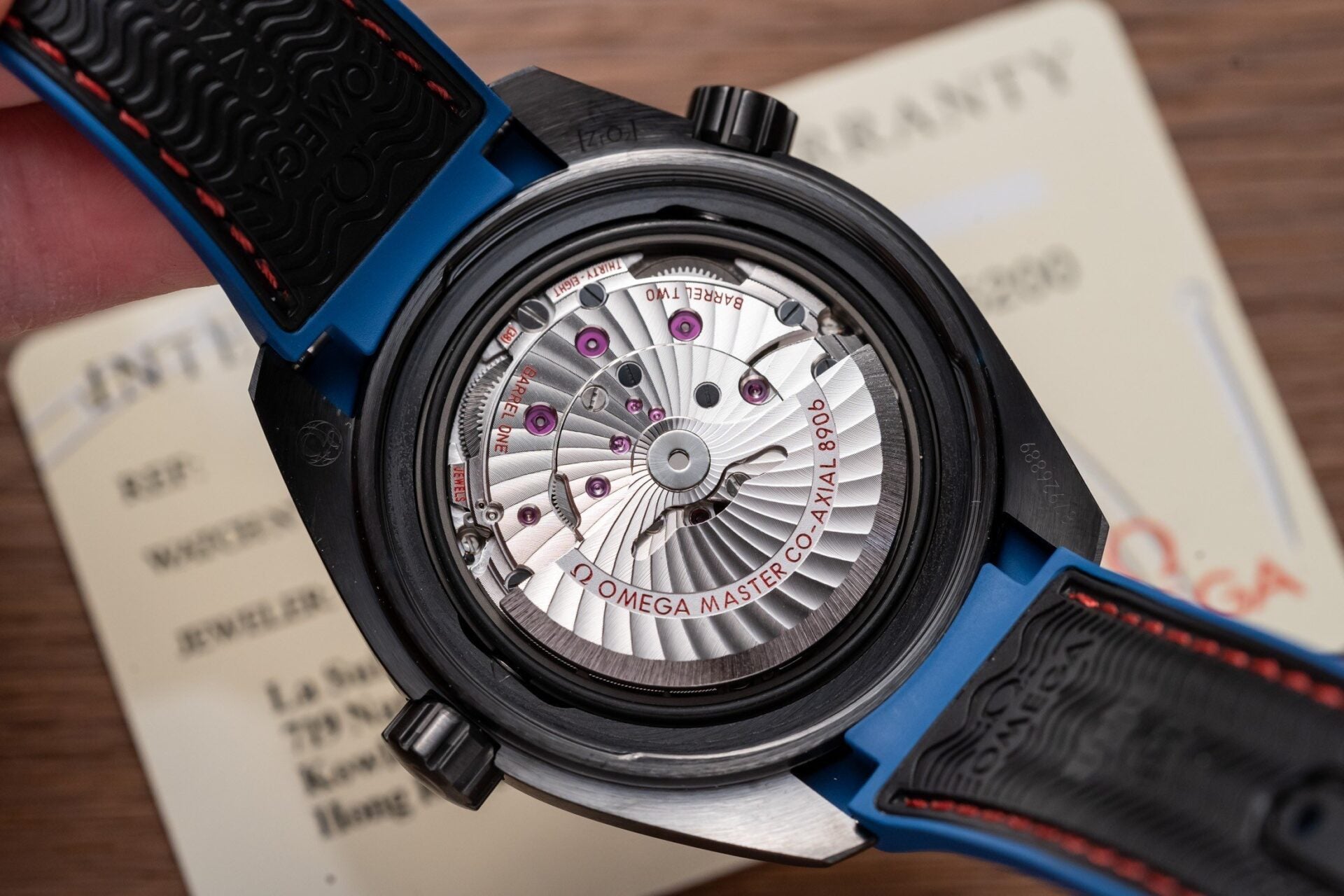 Luxury GMT Style Watch Black Ceramic Case Sport Design