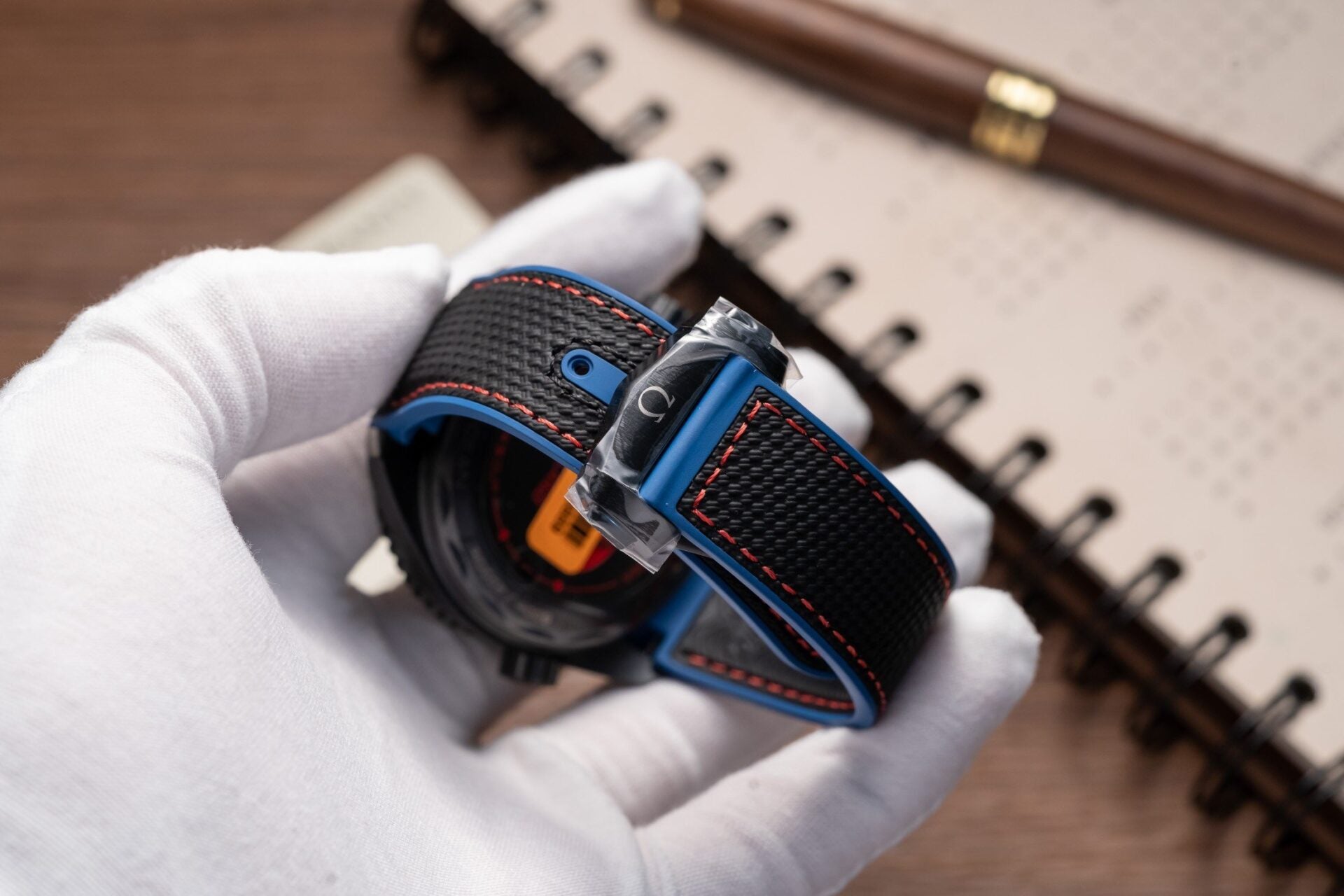 Luxury GMT Style Watch Black Ceramic Case Sport Design