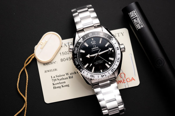 Luxury Dive Style Watch Black Dial Stainless Steel Performance Design