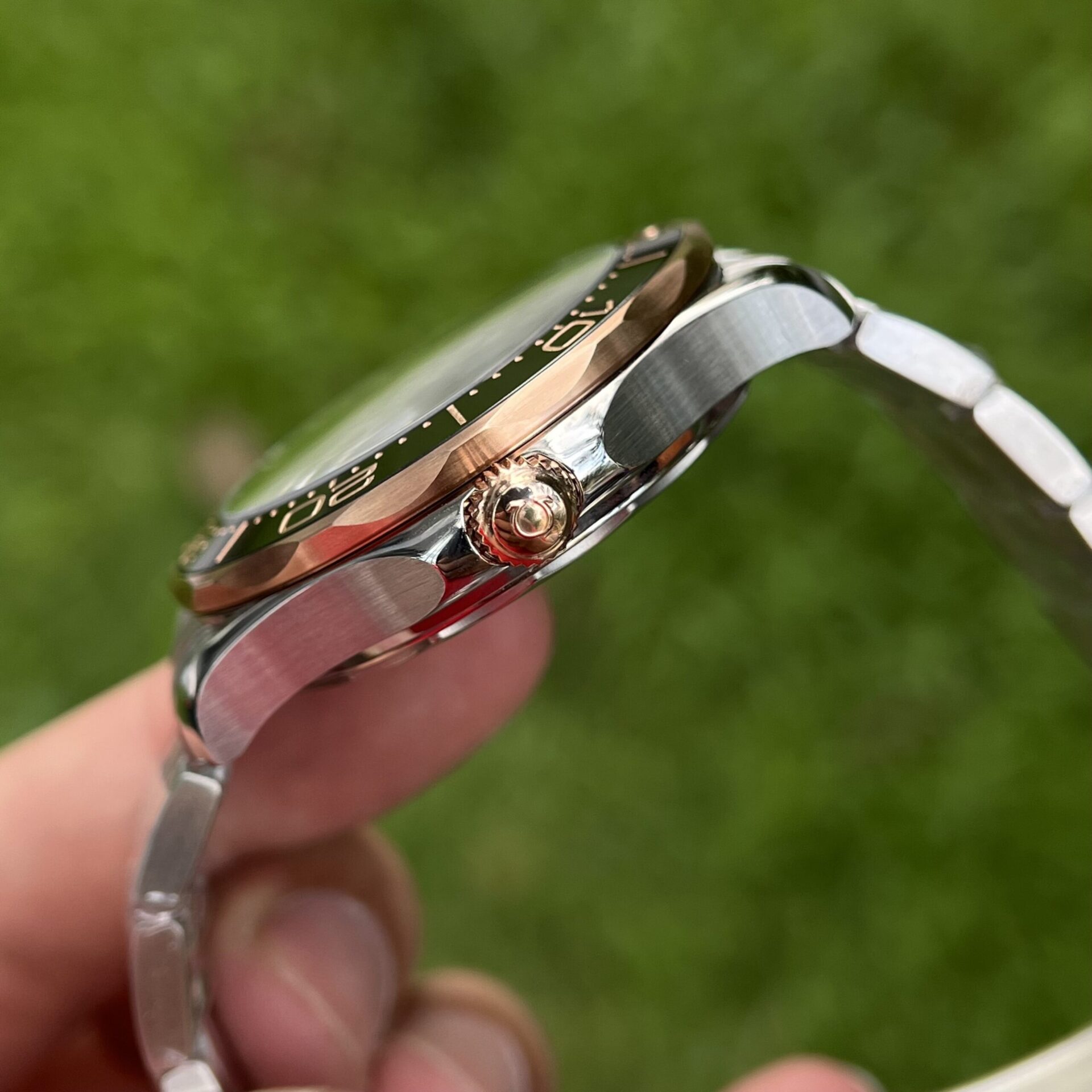 Luxury Dress Sport Watch Rose Gold Tone Stainless Steel Design