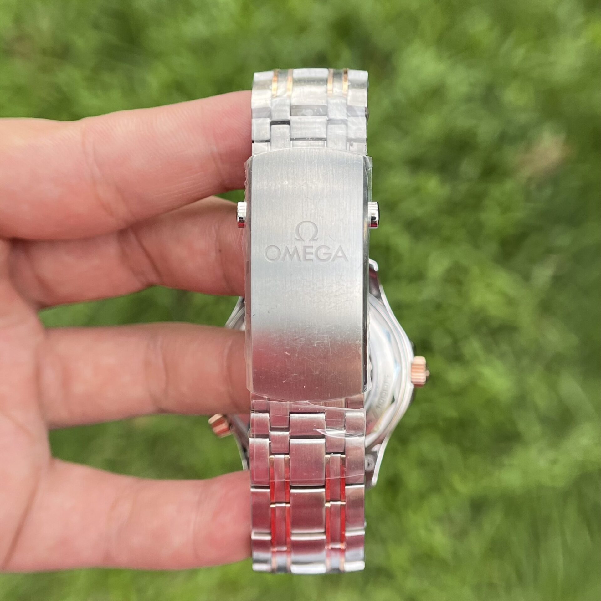 Luxury Dress Sport Watch Rose Gold Tone Stainless Steel Design