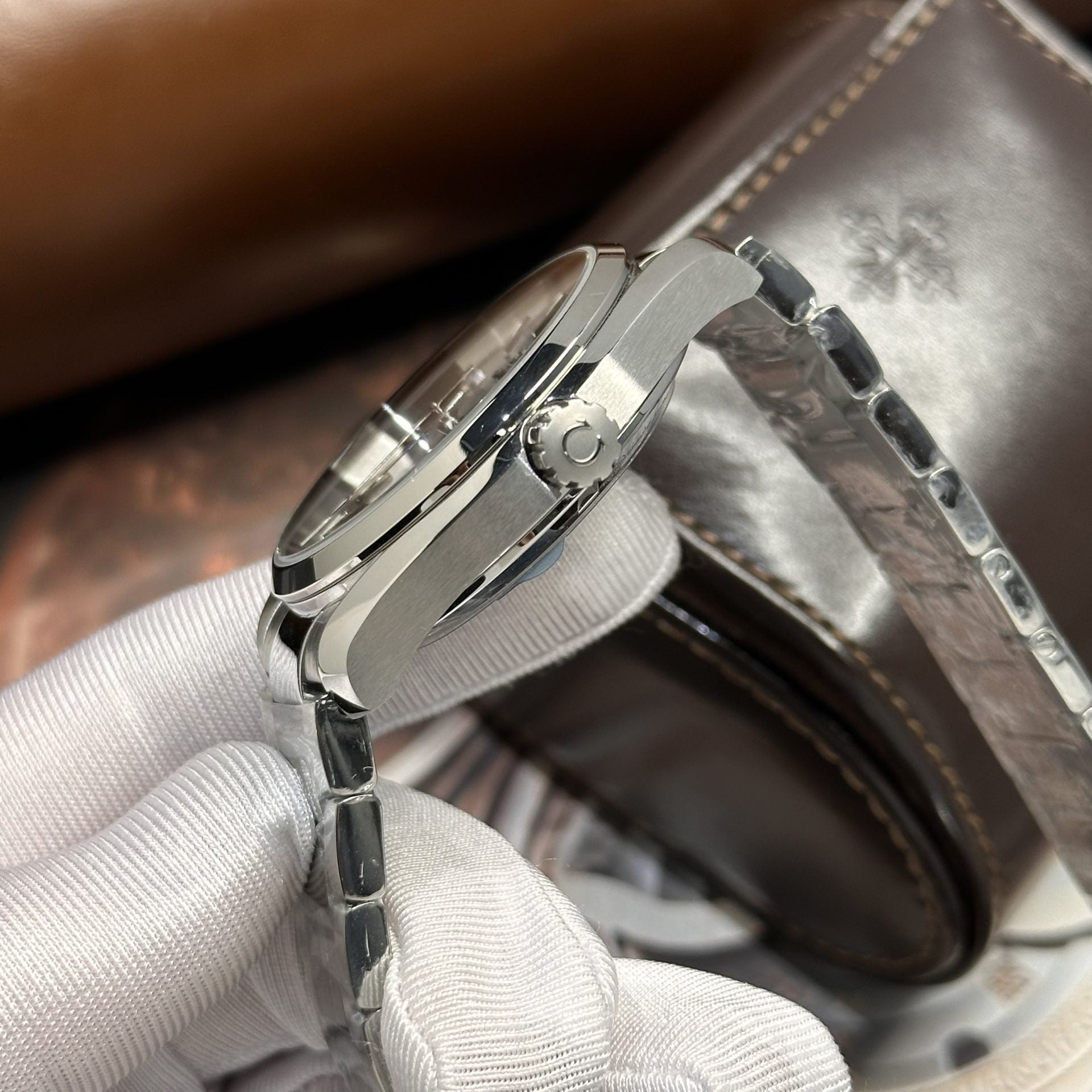 Luxury Sport Style Watch Blue Dial Stainless Steel Design