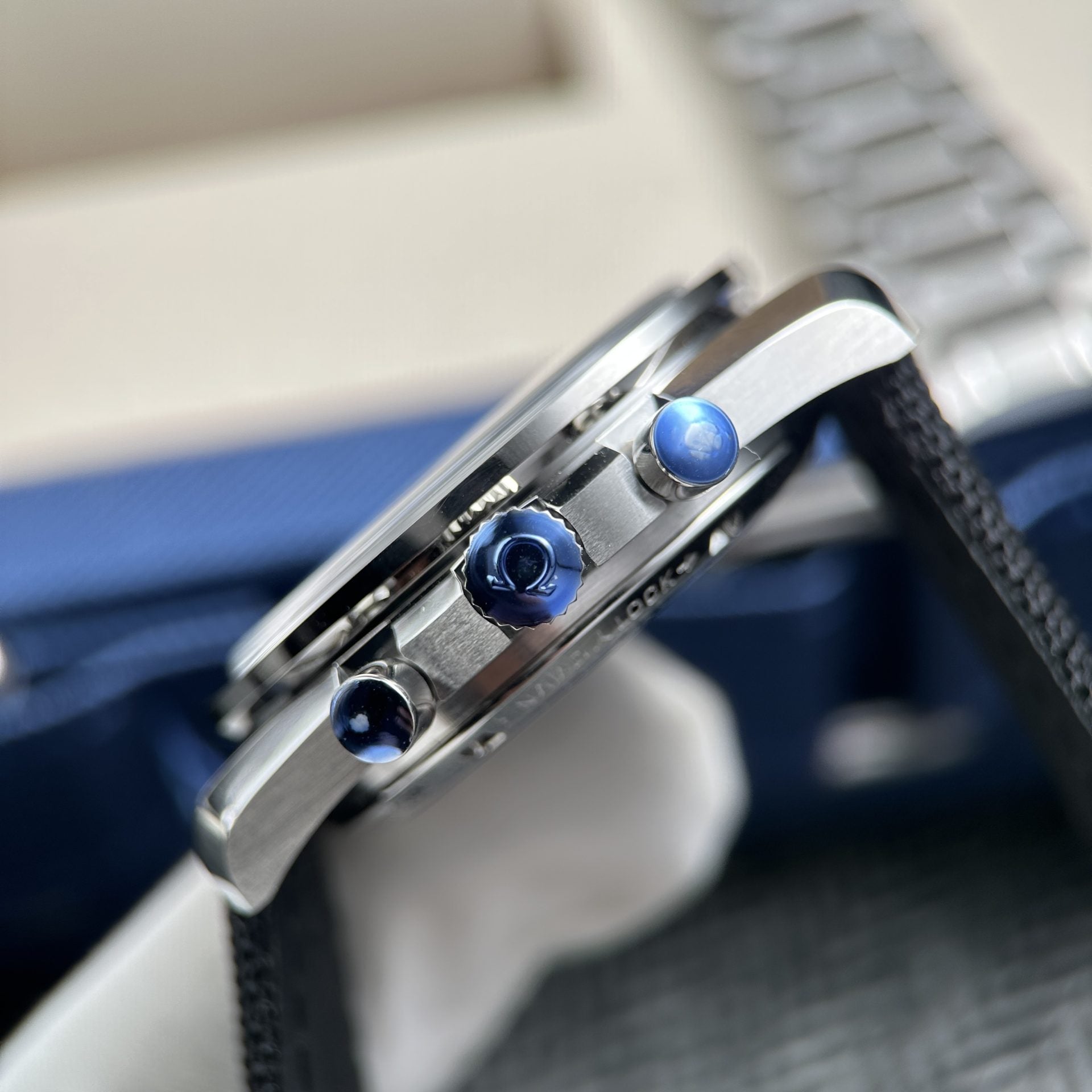 Omega Speedmaster Apollo Snoopy Luxury Automatic – White Dial