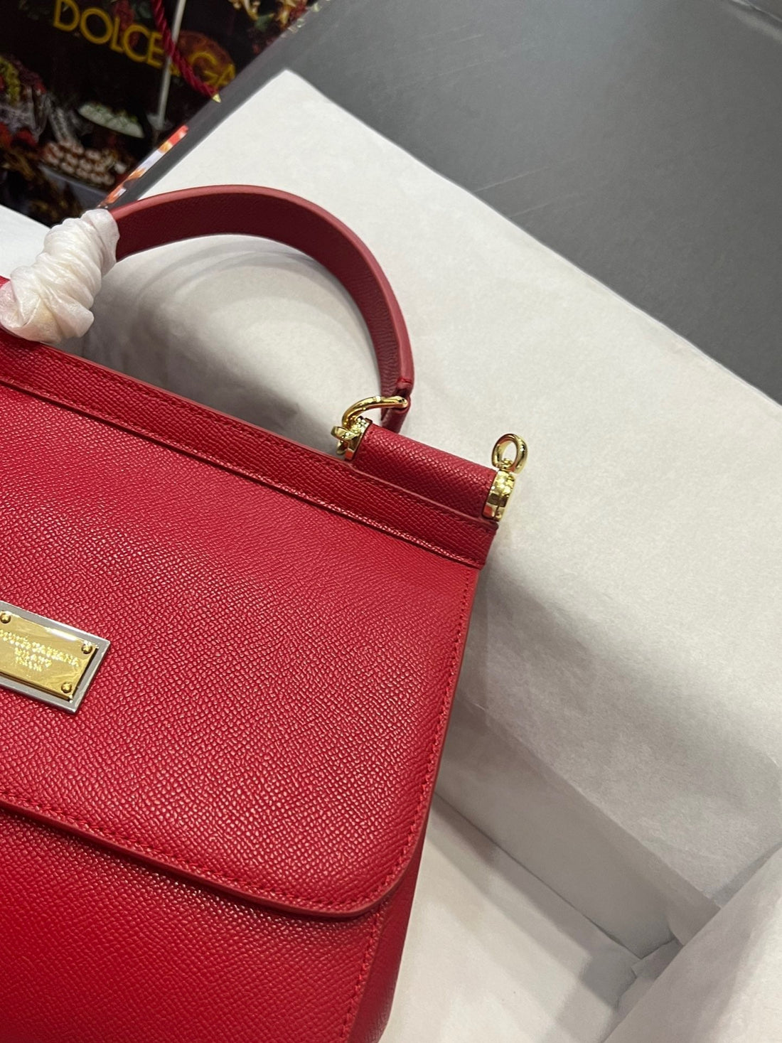MEDIUM SICILY HANDBAG 26 IN DAUPHINE LEATHER