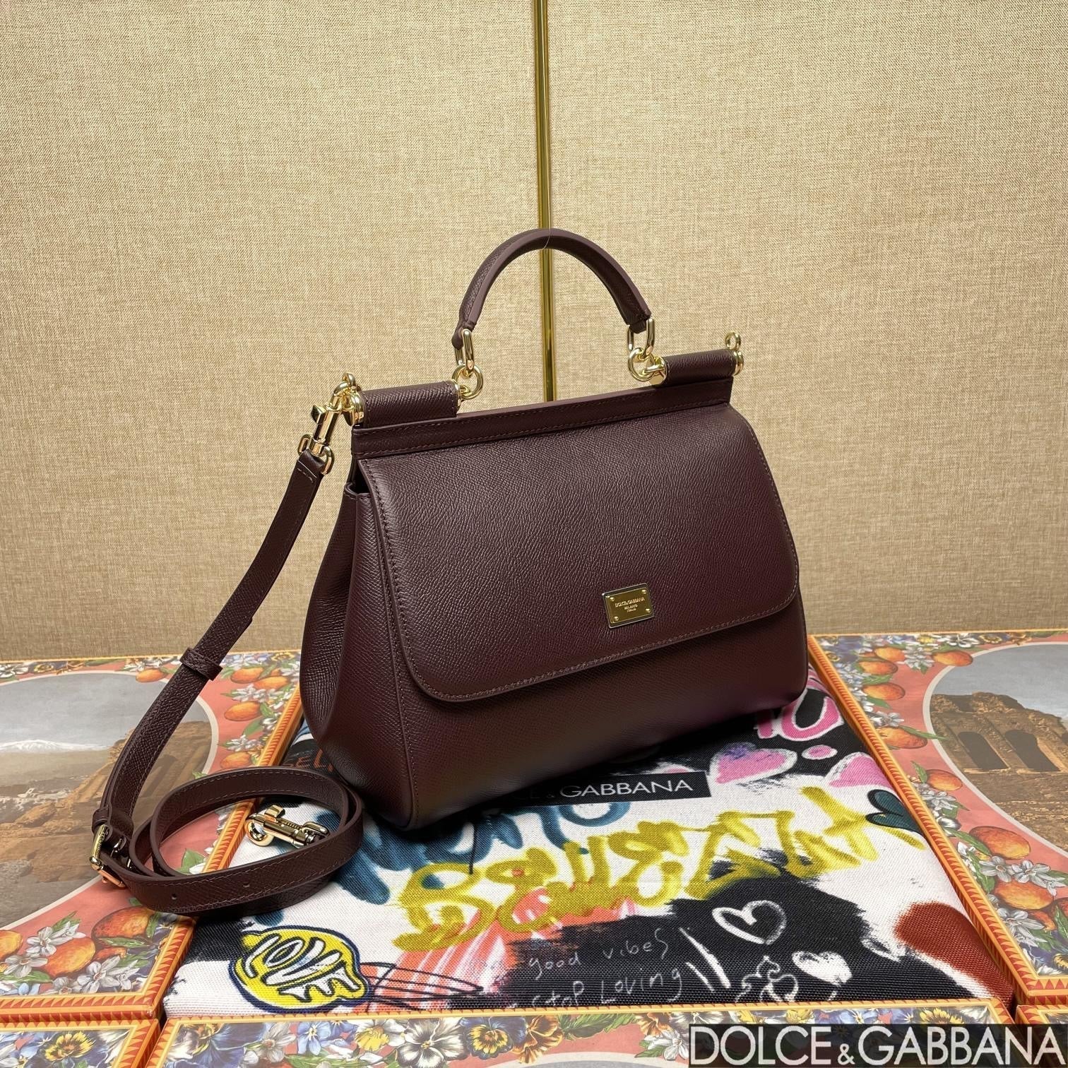 MEDIUM SICILY HANDBAG 26 IN DAUPHINE LEATHER BORDEAUX