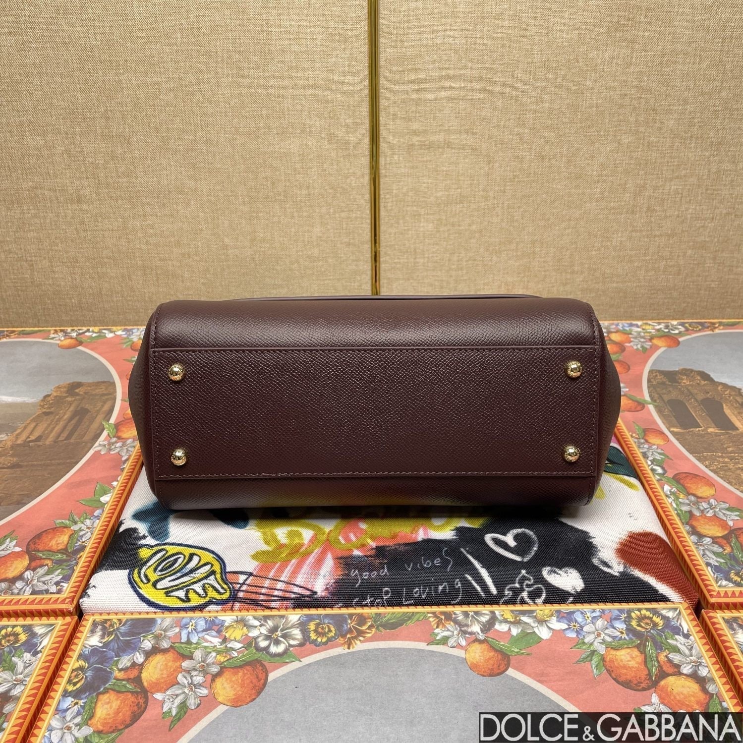 MEDIUM SICILY HANDBAG 26 IN DAUPHINE LEATHER BORDEAUX