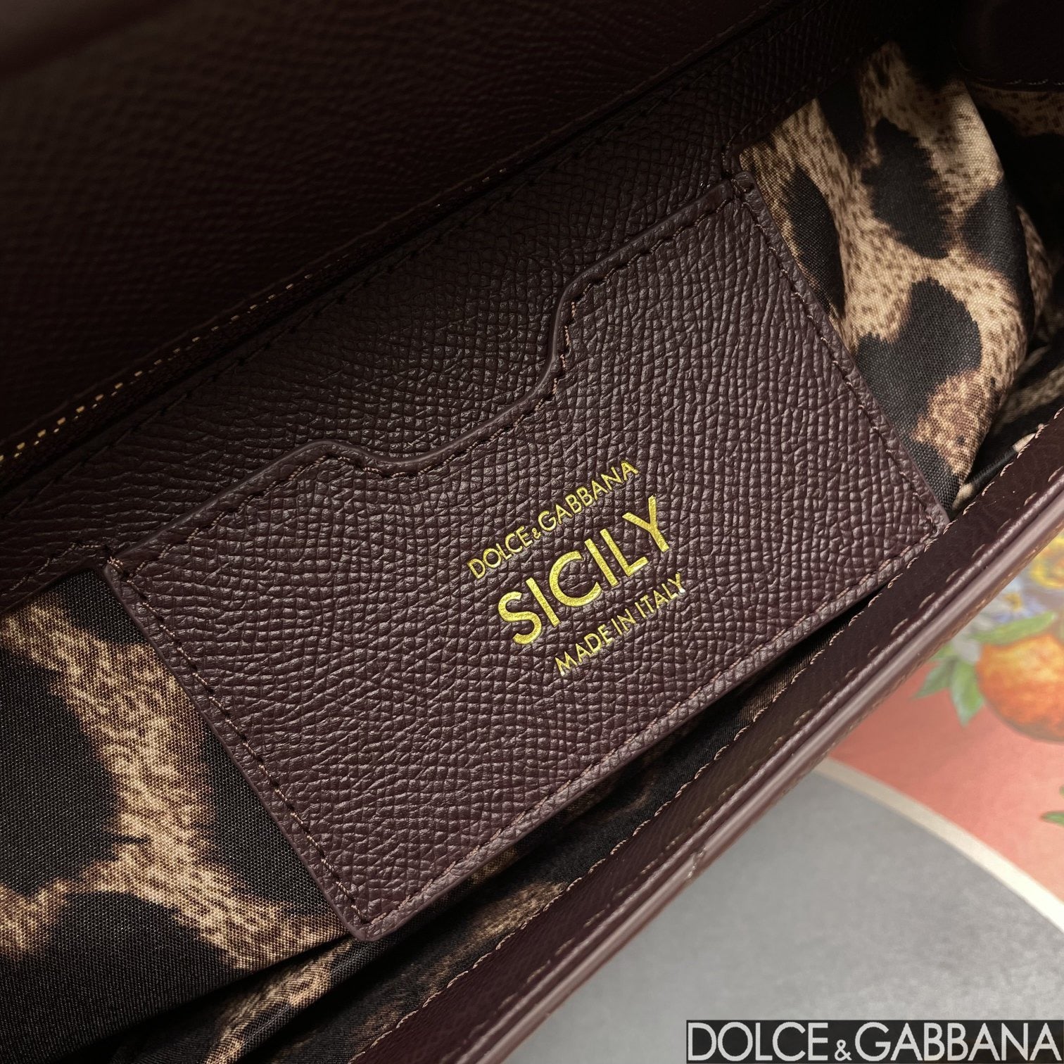MEDIUM SICILY HANDBAG 26 IN DAUPHINE LEATHER BORDEAUX